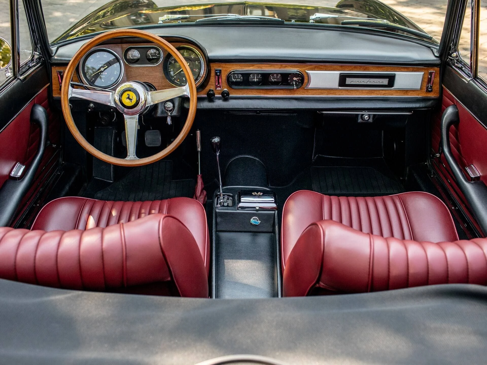 Ferrari 275 GTS 1965 04