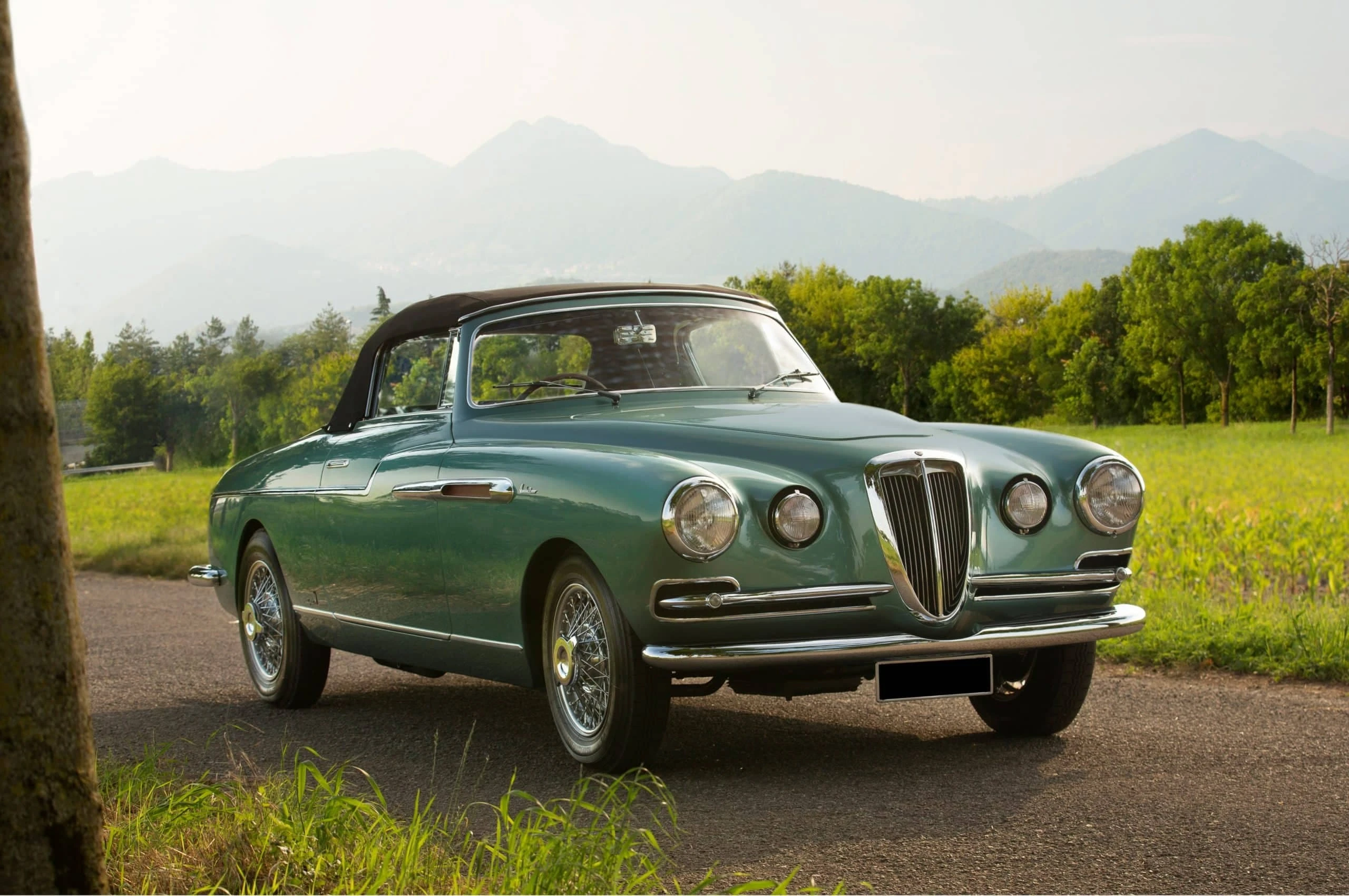 Lancia Aurelia Spider Vignale 02
