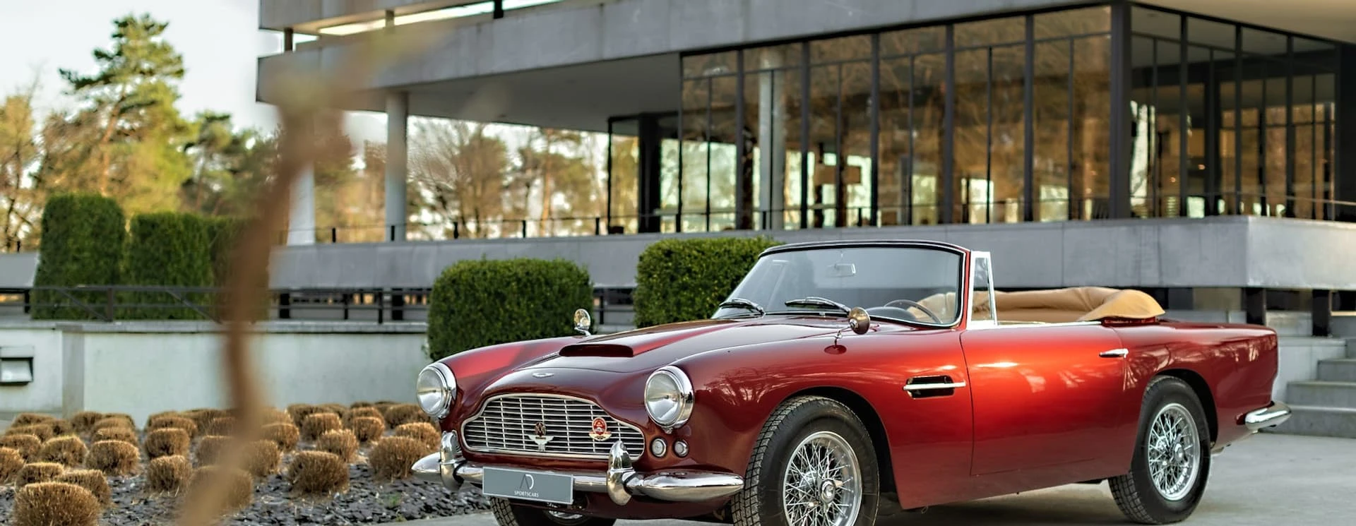 Aston Martin DB4 Cabriolet Superleggera - 1962 2