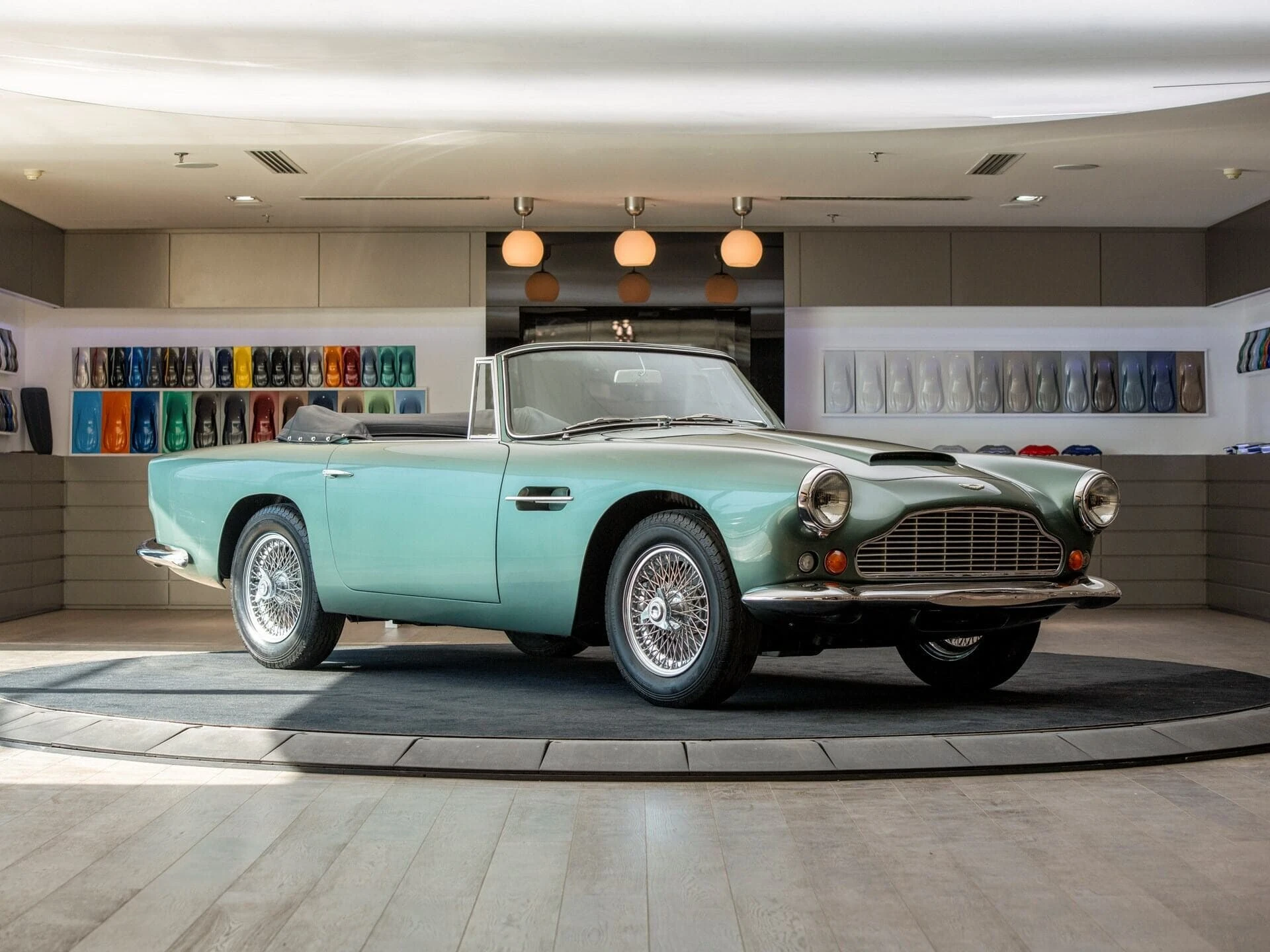 Aston Martin DB4 Cabriolet Superleggera - 1963 1