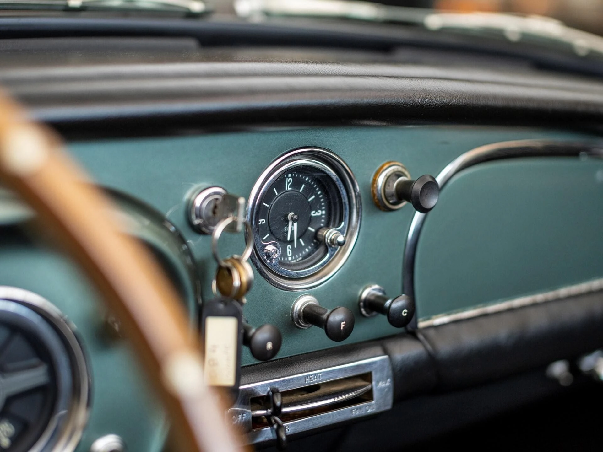 Aston Martin DB4 Cabriolet Superleggera - 1963 13