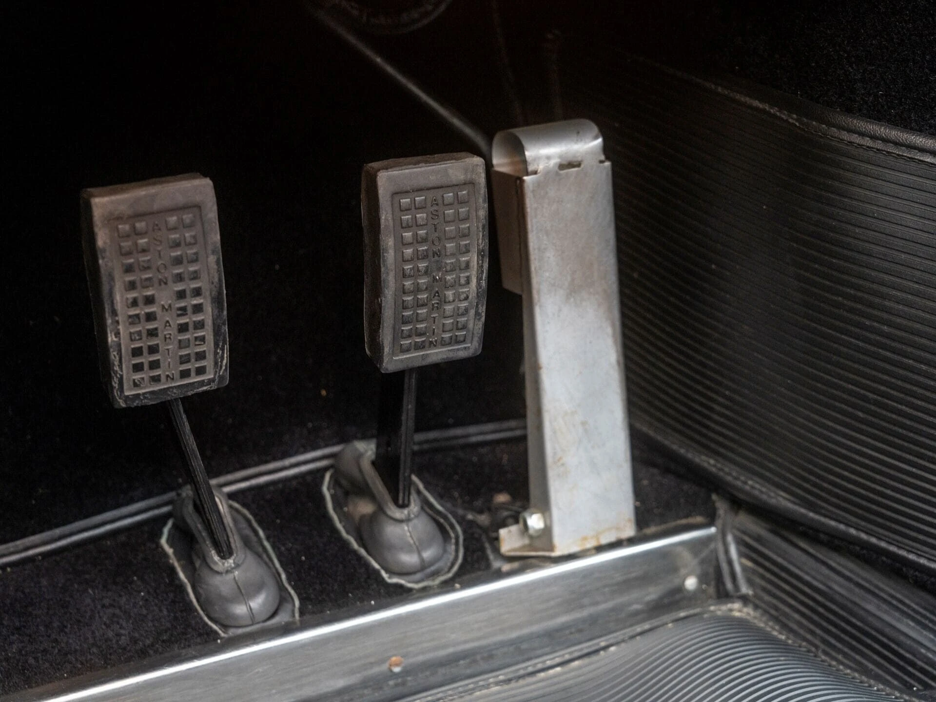 Aston Martin DB4 Cabriolet Superleggera - 1963 17