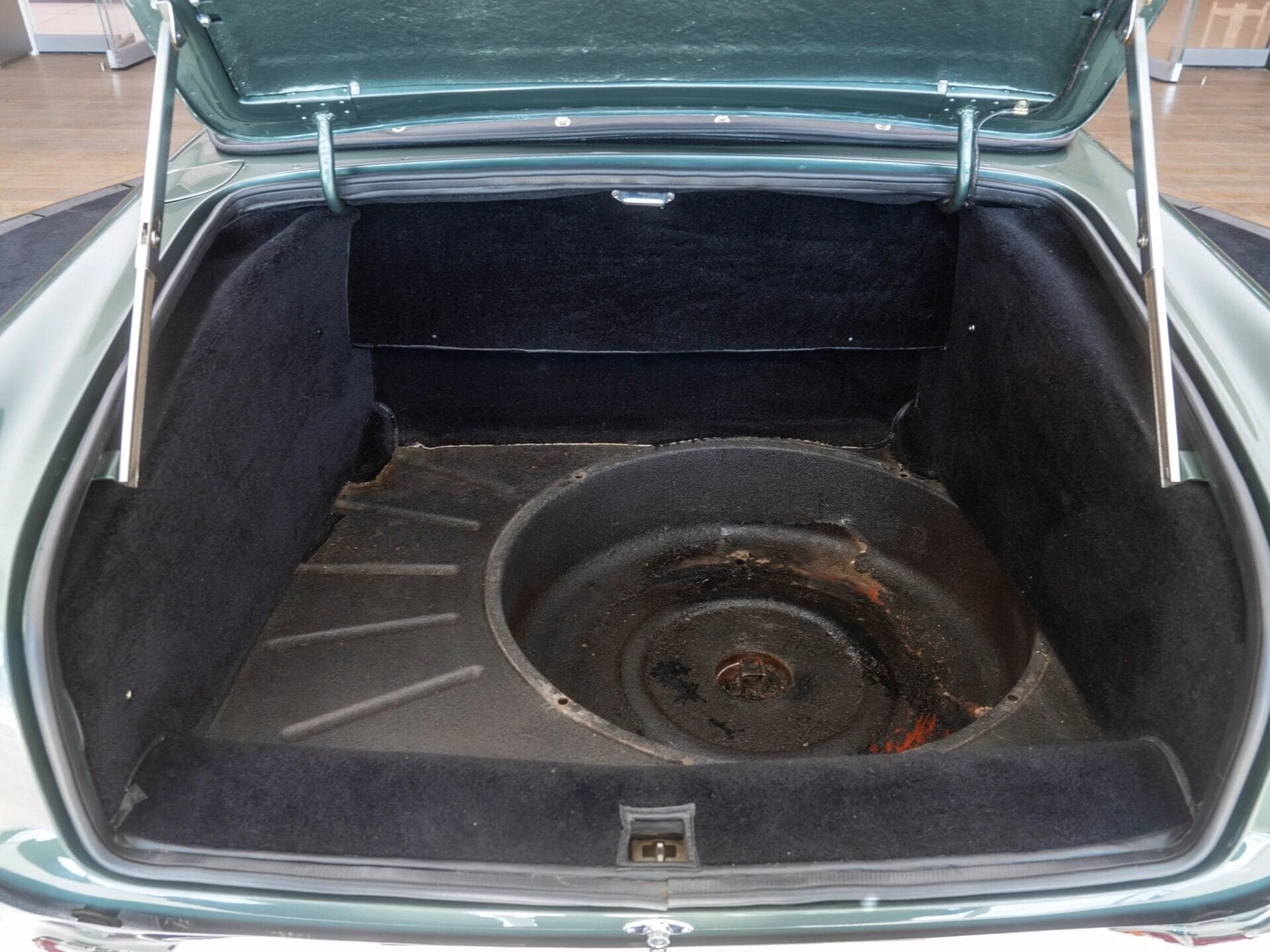 Aston Martin DB4 Cabriolet Superleggera - 1963 58