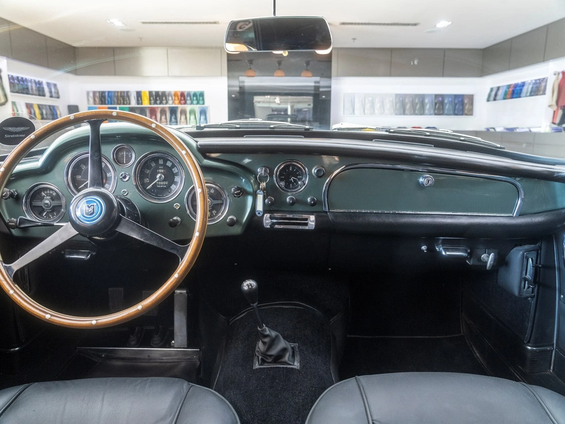 Aston Martin DB4 Cabriolet Superleggera - 1963 63