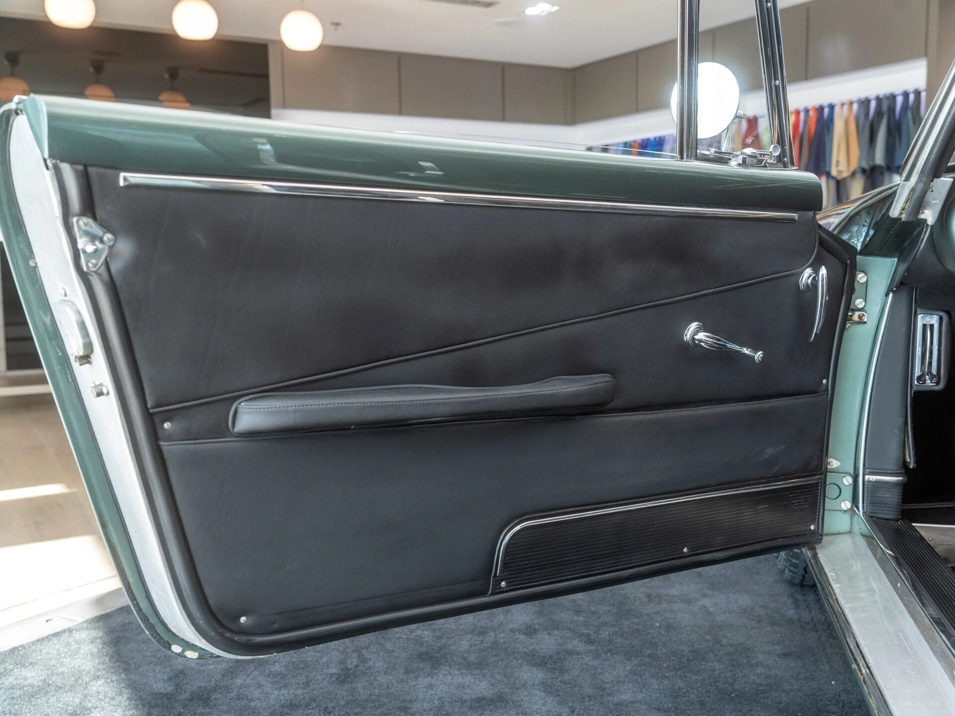 Aston Martin DB4 Cabriolet Superleggera - 1963 67