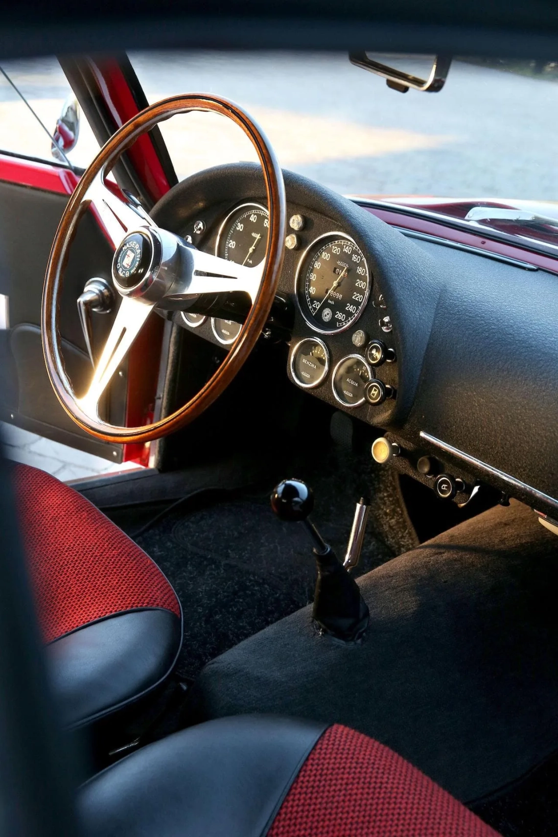 Osca 1600 GT berlinette double bubble Zagato 1963 14