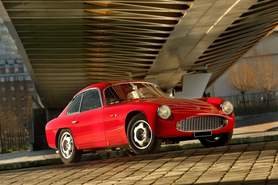 Osca 1600 GT berlinette double bubble Zagato 1963 5