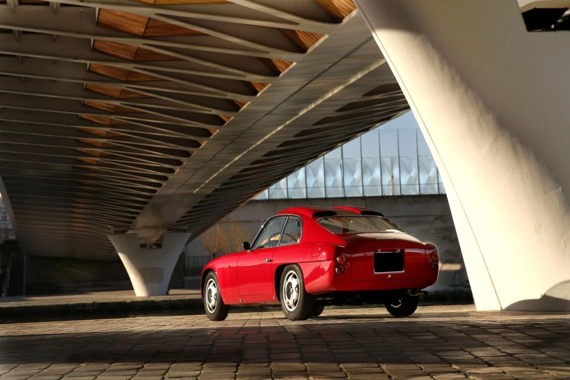 Osca 1600 GT berlinette double bubble Zagato 1963 6
