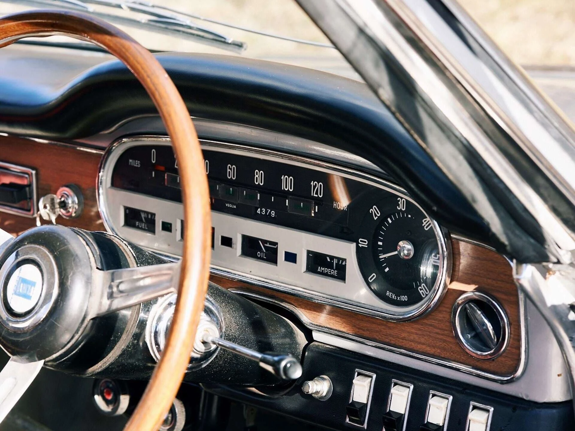 Lancia Flavia Vignale 1967 12