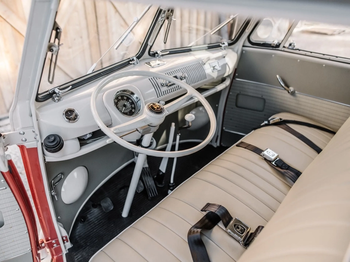 Volkswagen Combi Deluxe 1962 11