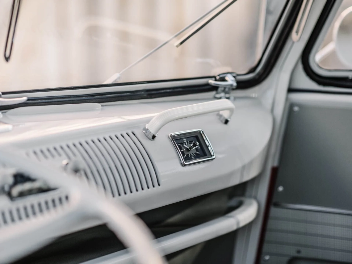 Volkswagen Combi Deluxe 1962 22
