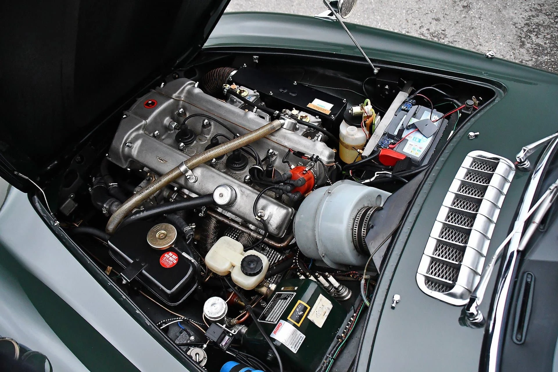 Volvo P1800 - Aston Martin DP208 1963 18