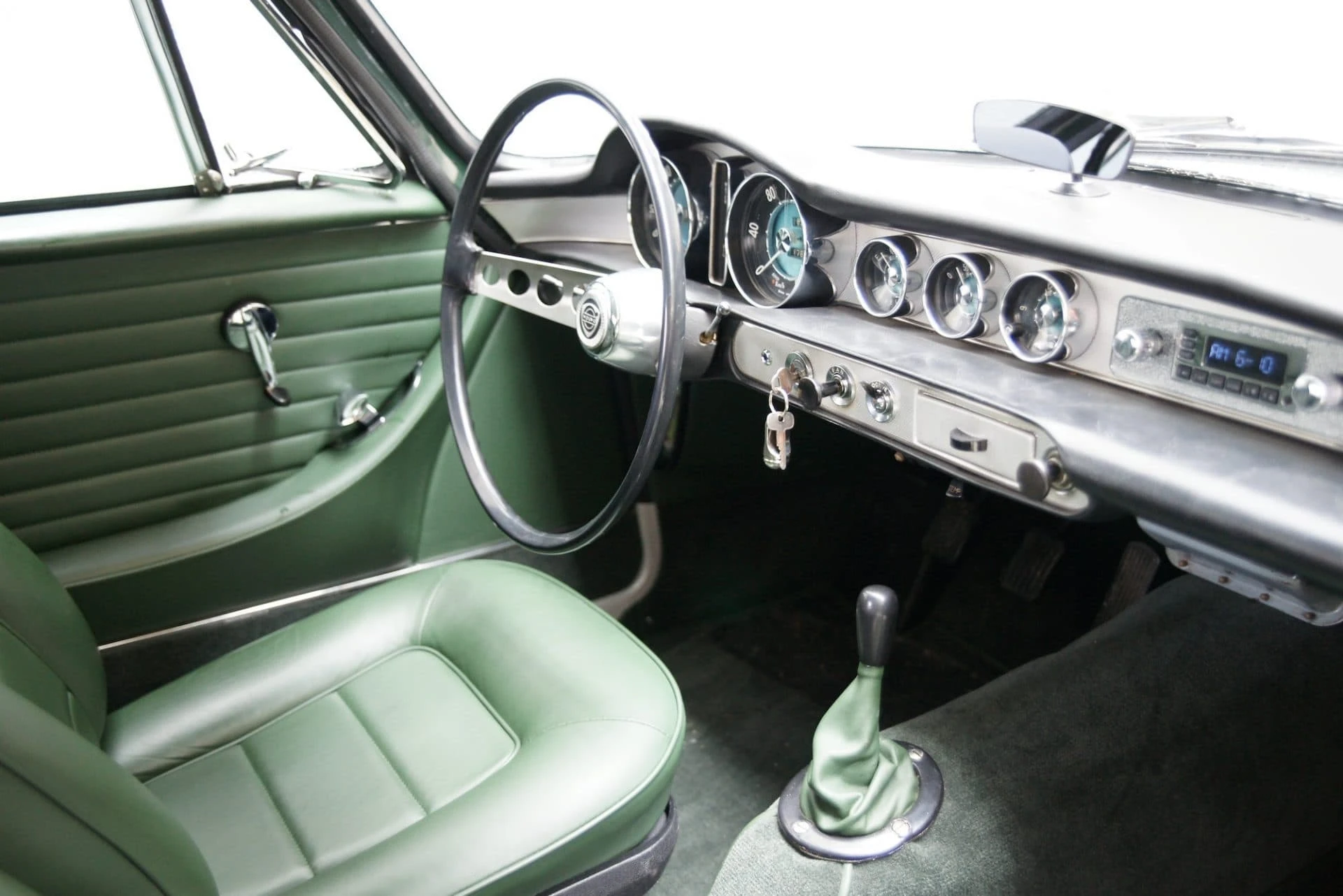 Volvo P1800 - Aston Martin DP208 1963 38