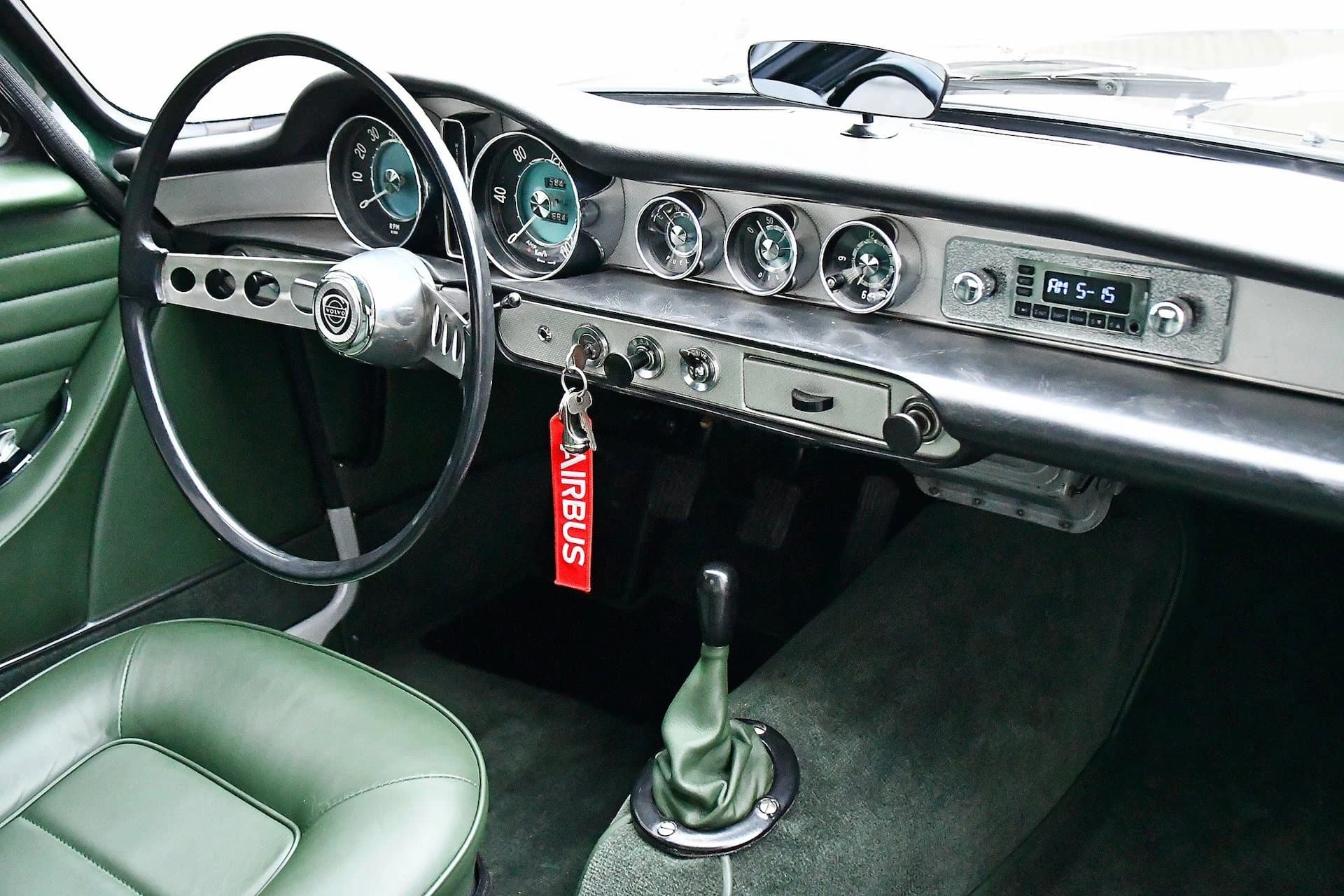 Volvo P1800 - Aston Martin DP208 1963 5