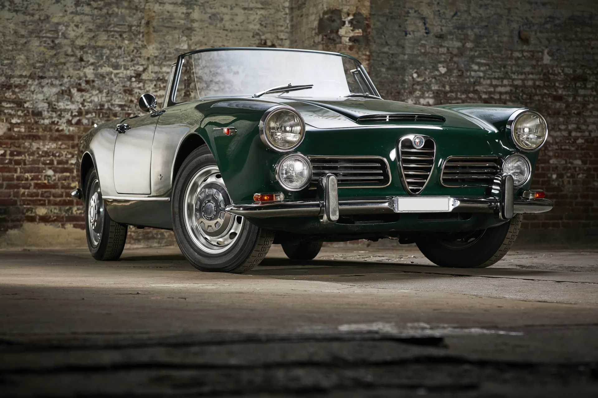 Alfa Romeo 2600 Spider Touring 1964 1