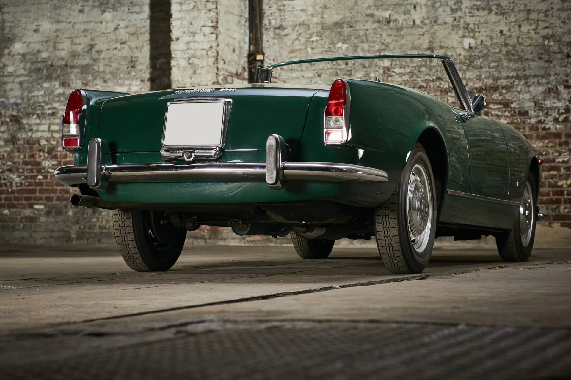 Alfa Romeo 2600 Spider Touring 1964 24