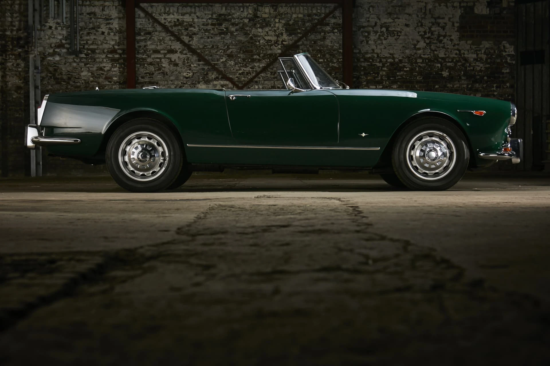 Alfa Romeo 2600 Spider Touring 1964 9