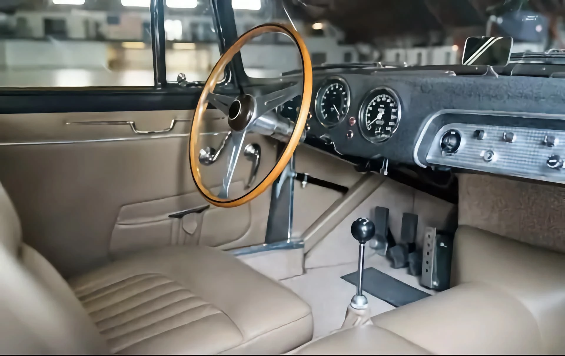 Aston Martin DB2-4 Allemano 1953 4