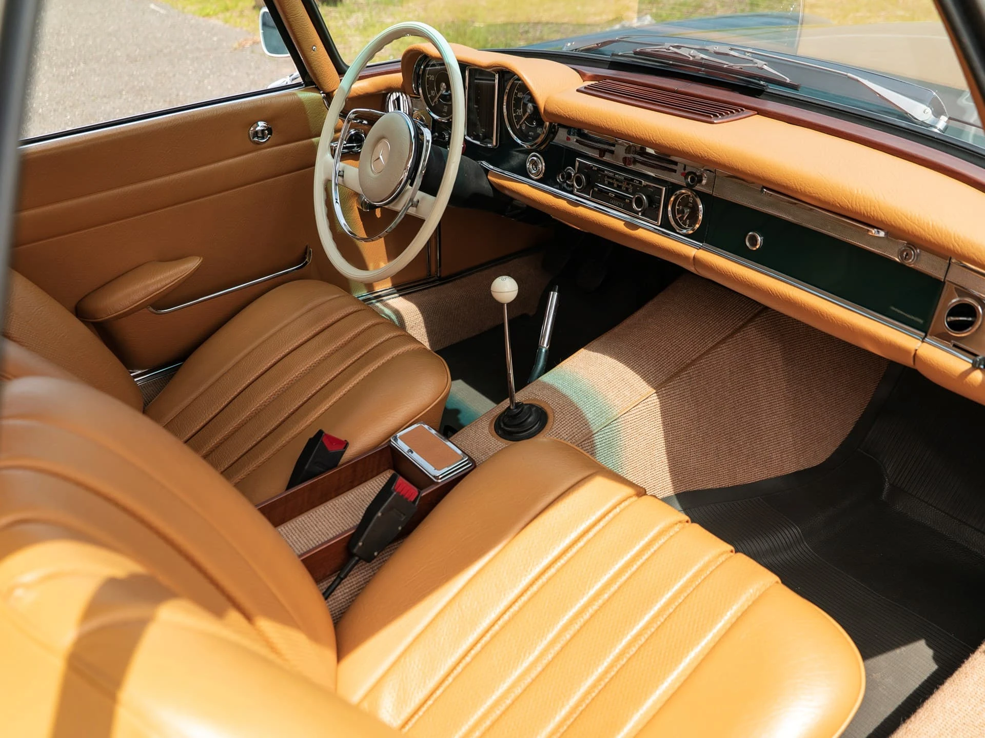 Mercedes-Benz 230 SL Pagode - 1963 12