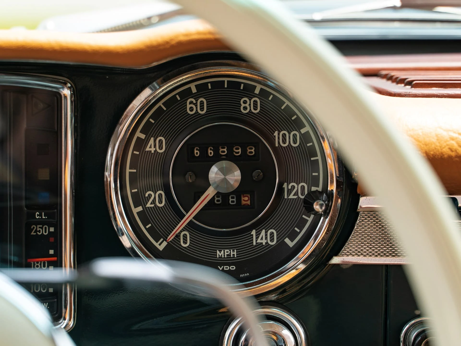 Mercedes-Benz 230 SL Pagode - 1963 14