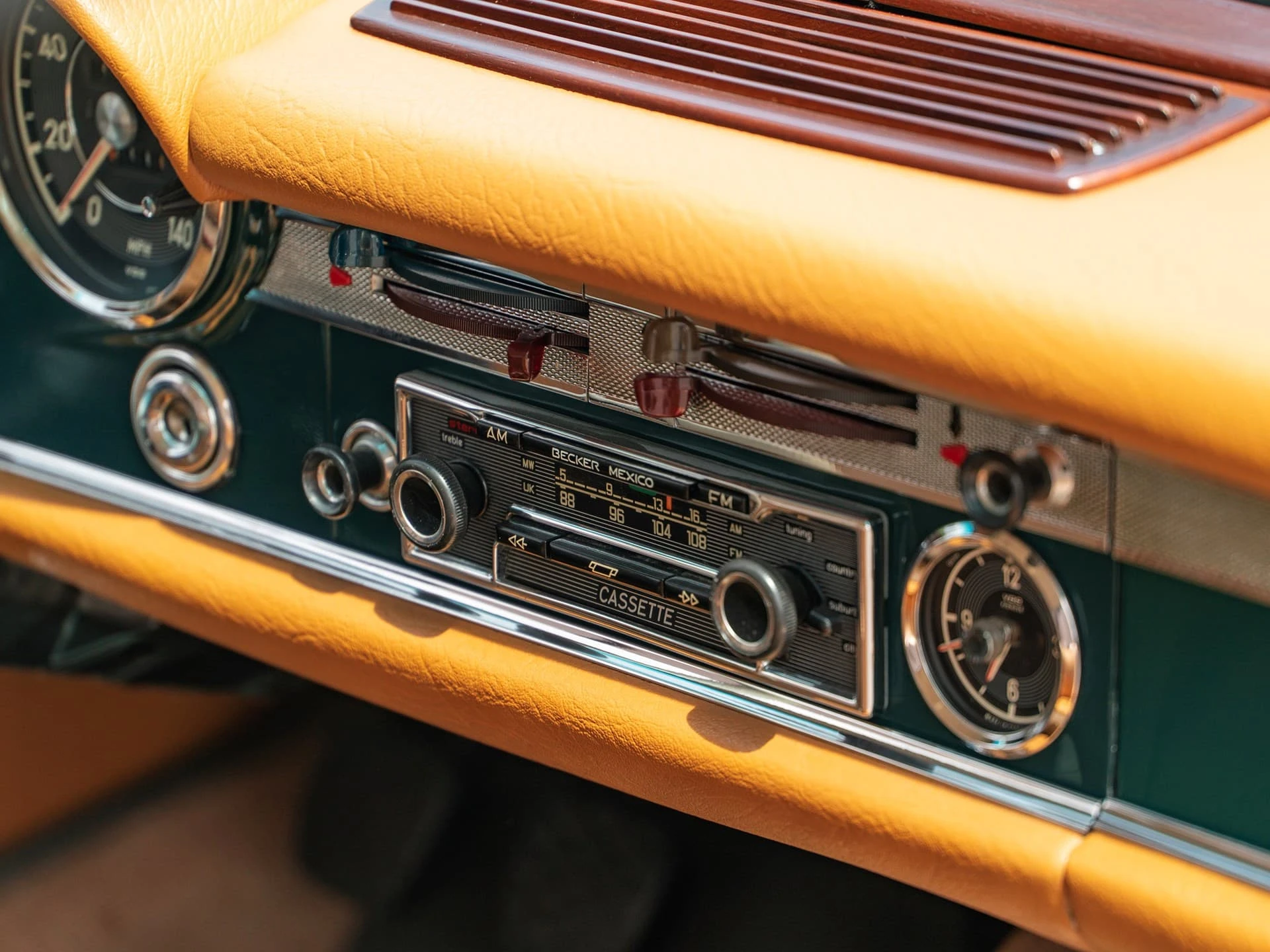 Mercedes-Benz 230 SL Pagode - 1963 16