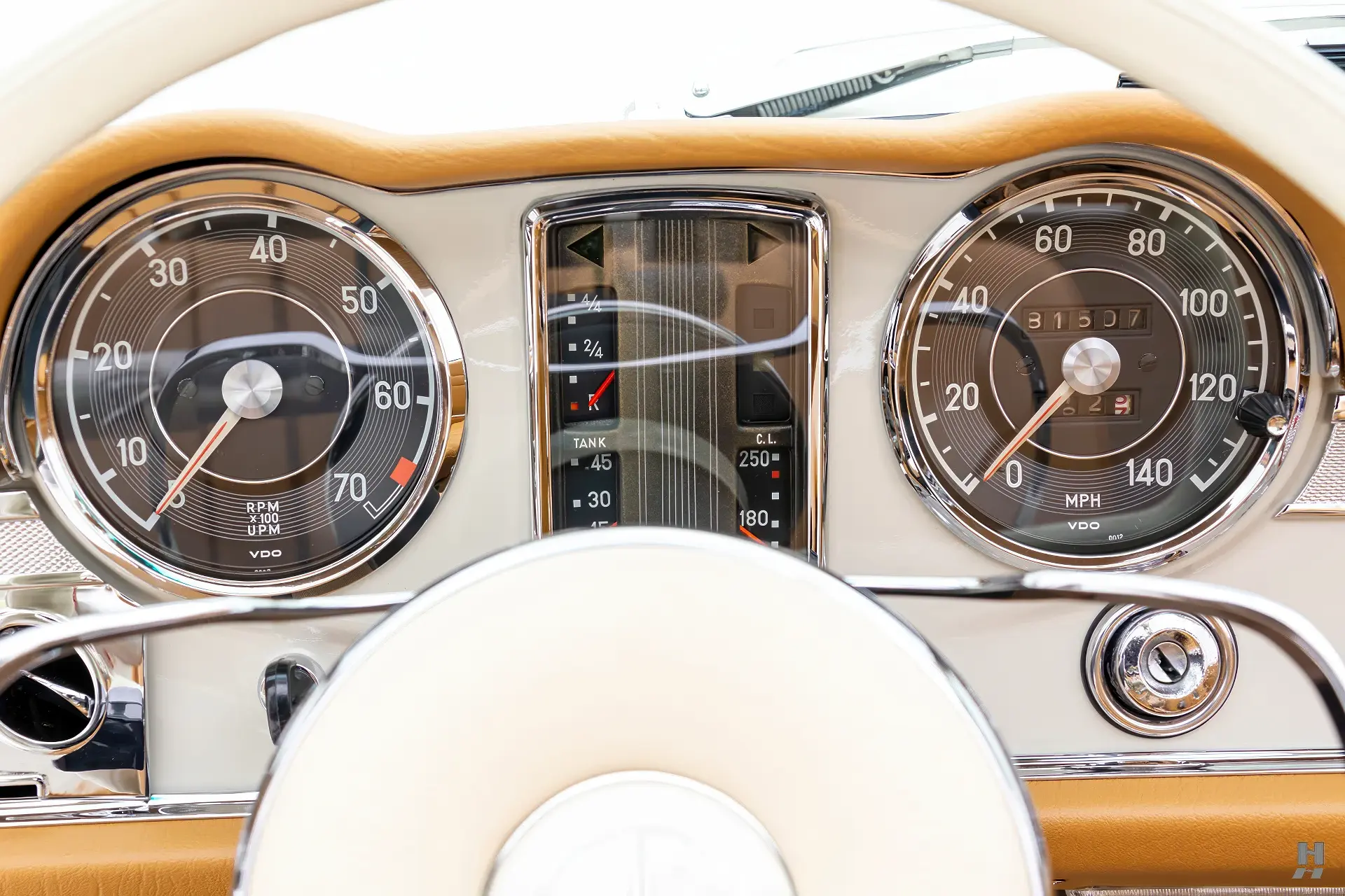 Mercedes-Benz 230SL - 1965-12