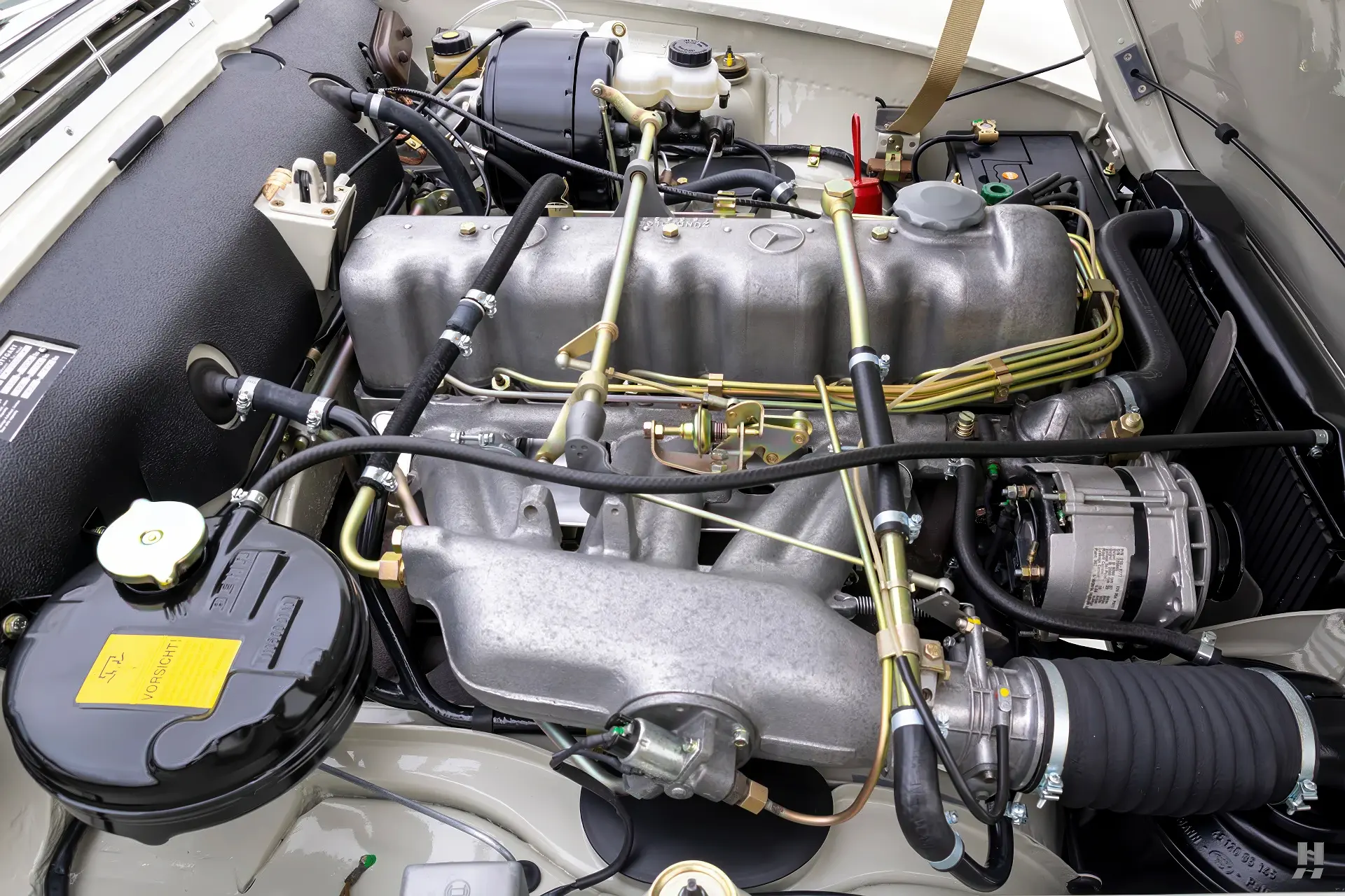 Mercedes-Benz 230SL - 1965-28