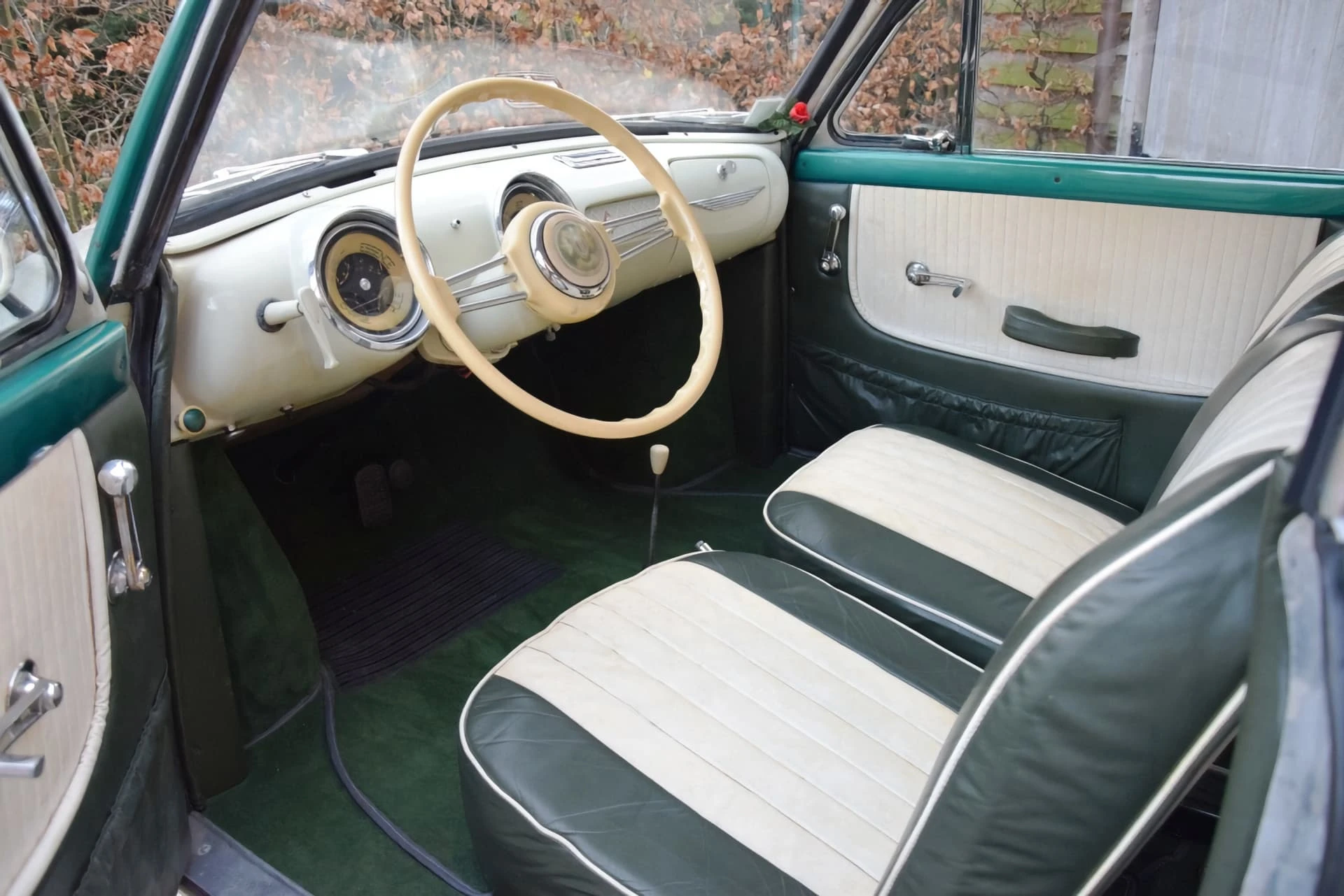 Renault Autobleu 4CV coupé 1955 15