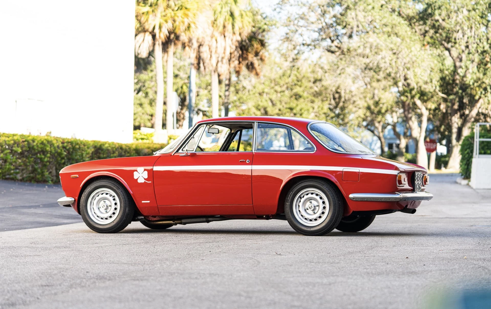Alfa Romeo Giulia Sprint GTA 1300 Junior Stradale Bertone 1968 3