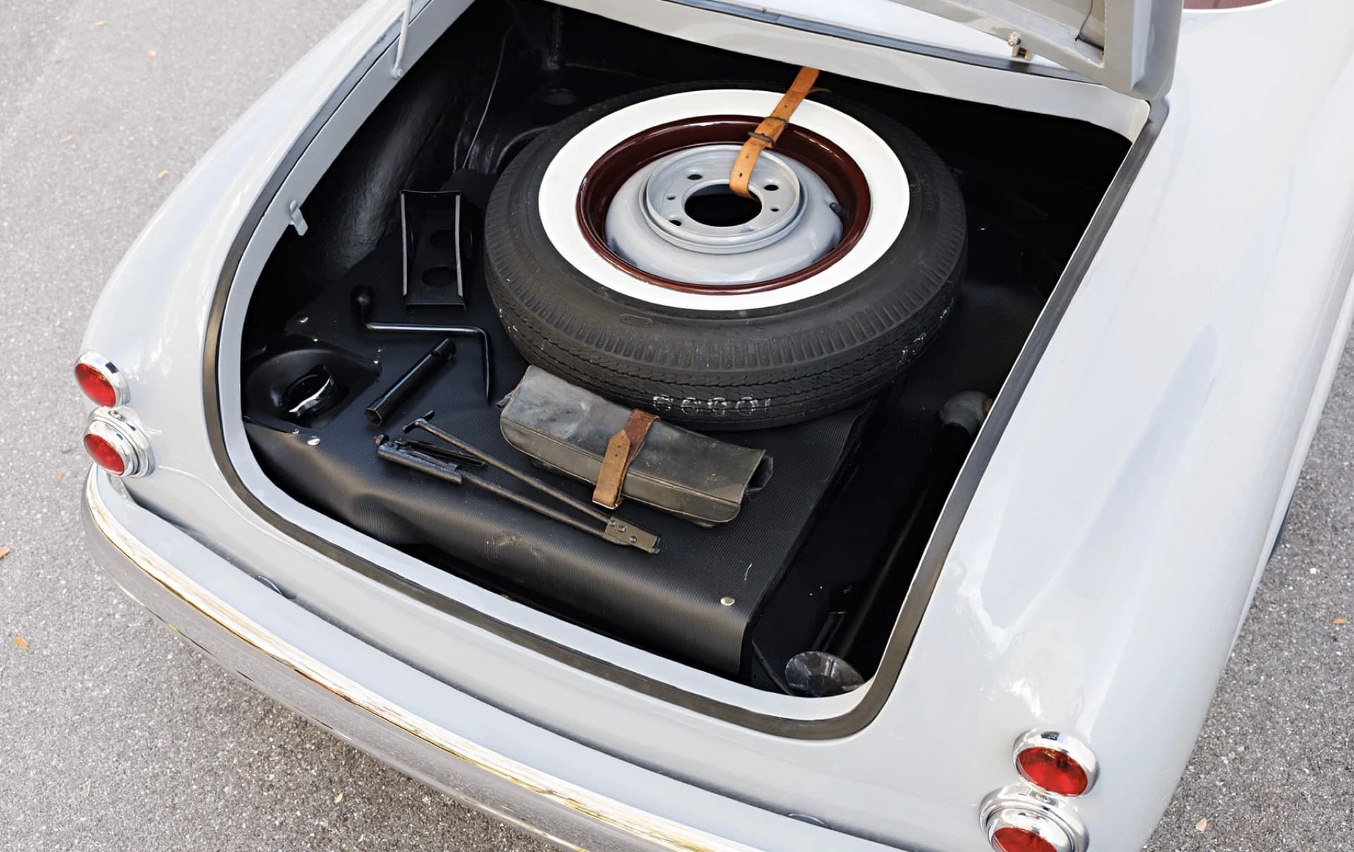 Fiat 1400 Rondine Coupe Monviso 1952 28