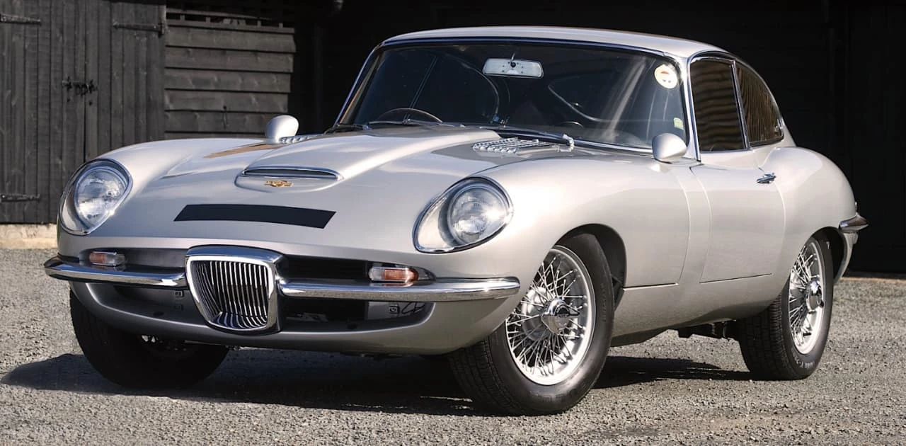 Jaguar E-Type Frua 1
