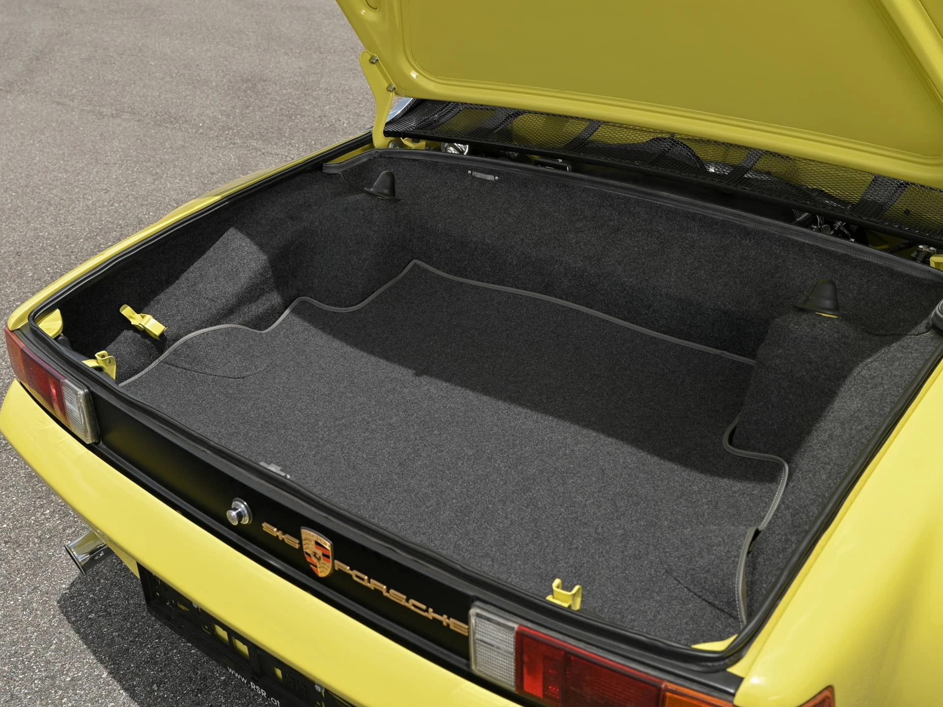 Porsche 916 Prototype 1971 33