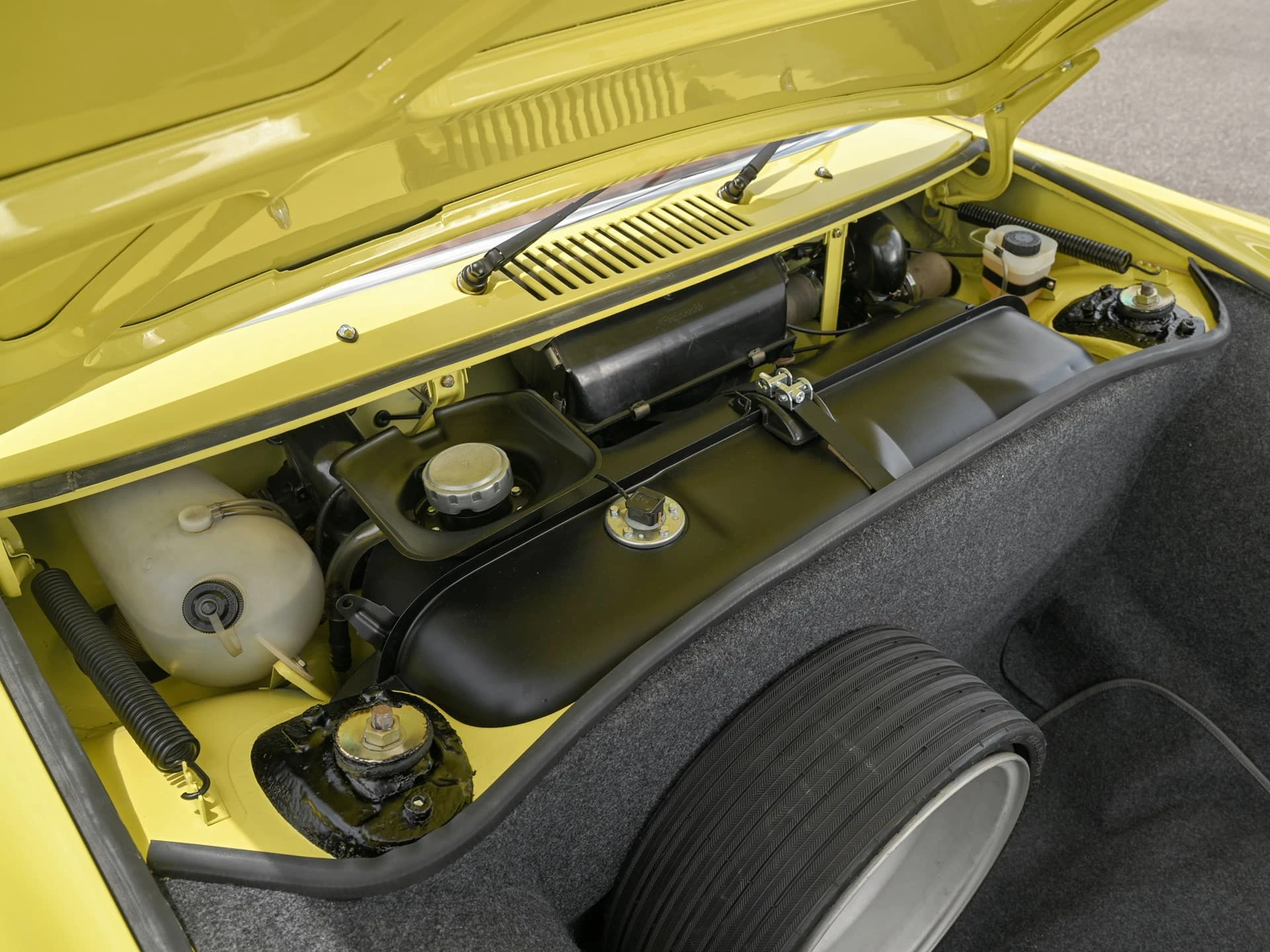 Porsche 916 Prototype 1971 36