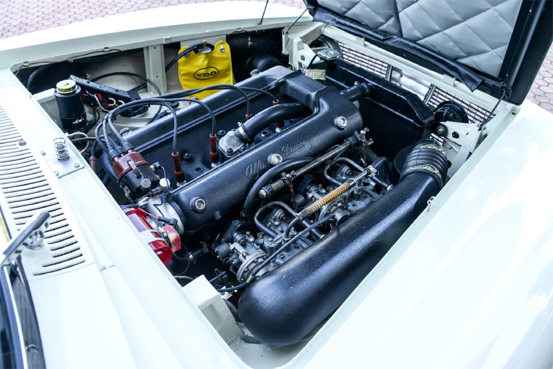 Alfa Romeo 2000 Sprint Bertone 1962 16