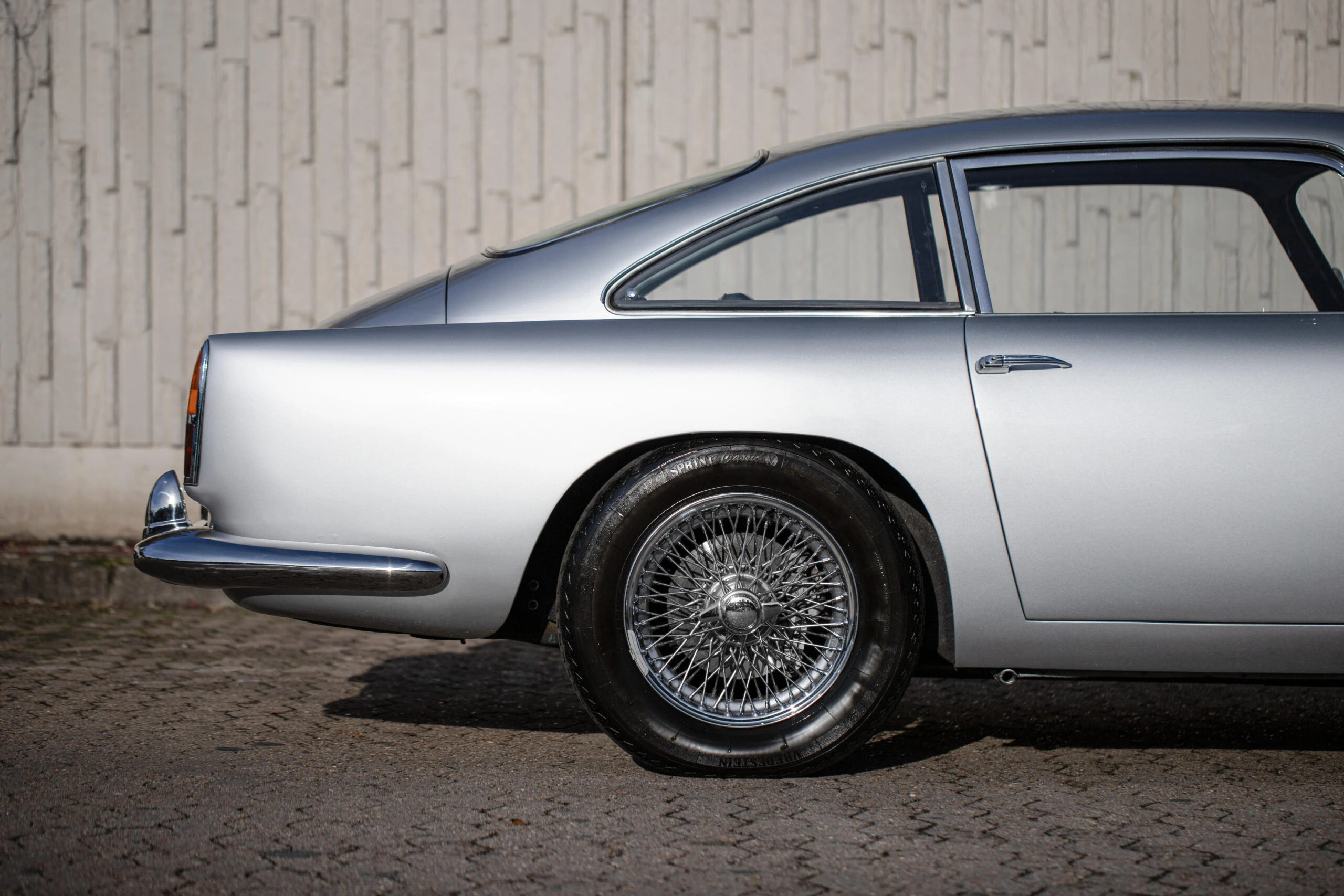 DB4 Series II Saloon 1960 13
