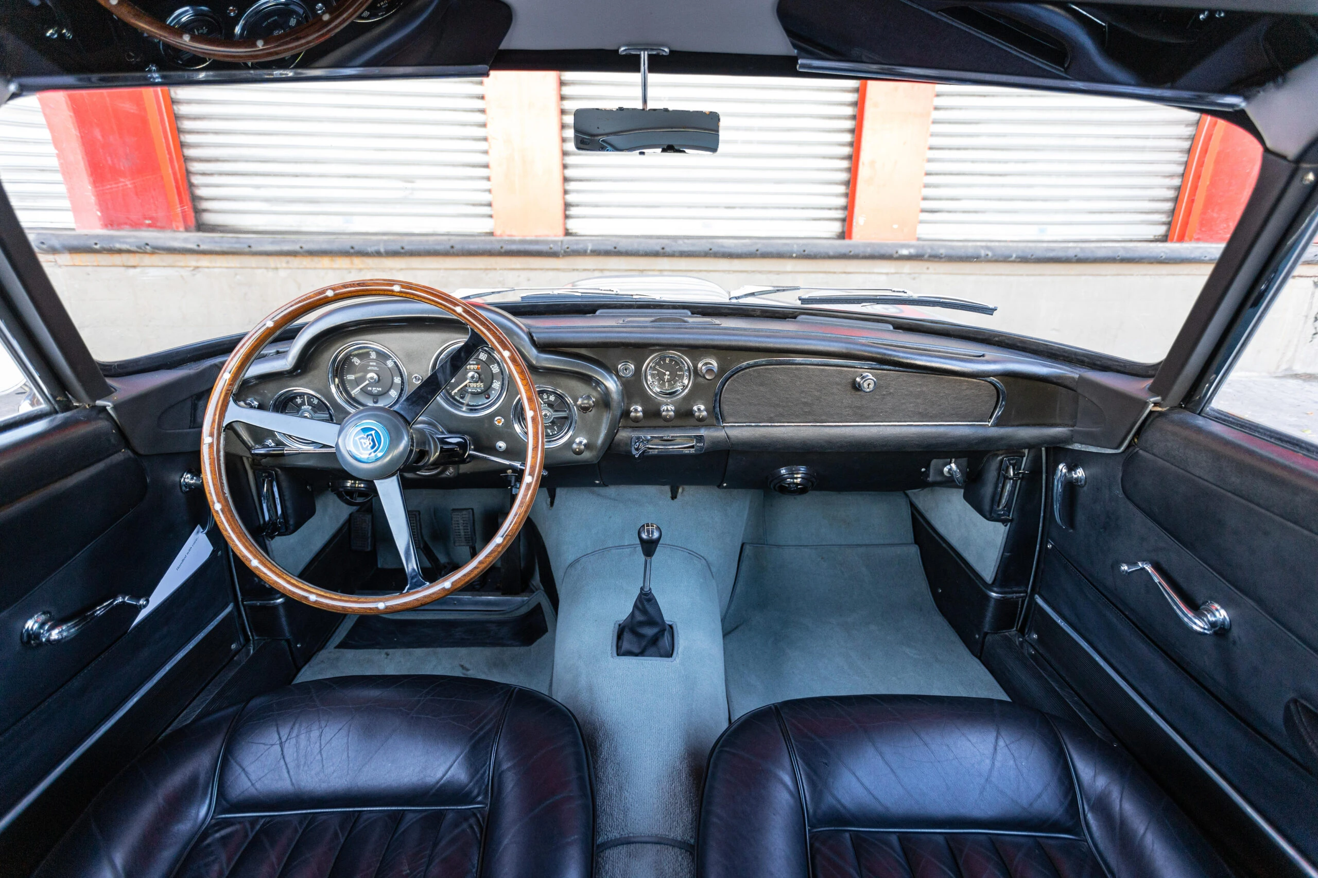 DB4 Series II Saloon 1960 28