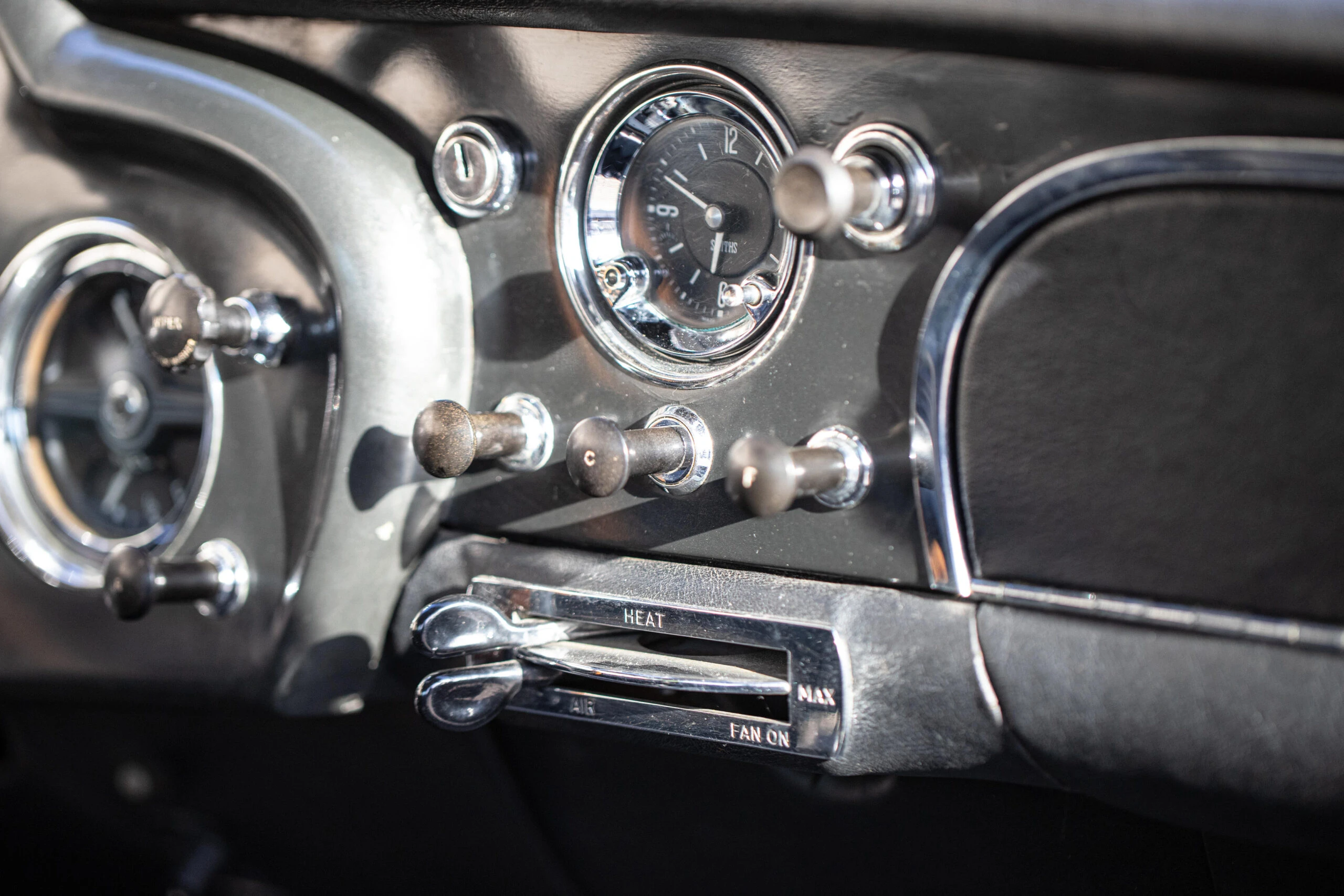 DB4 Series II Saloon 1960 33