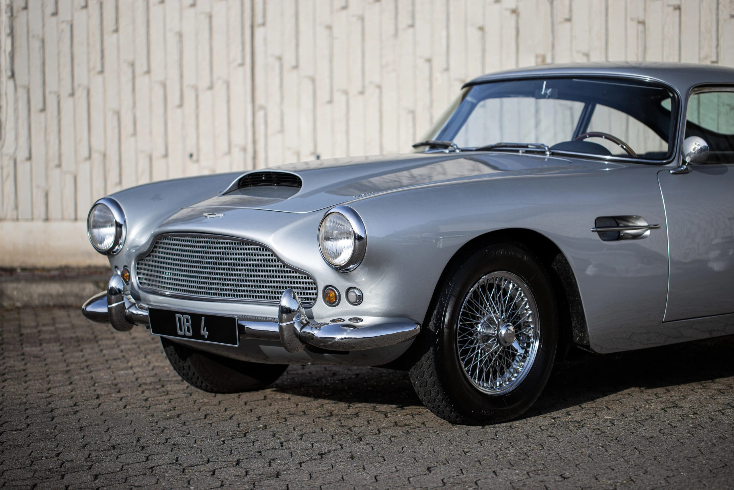 DB4 Series II Saloon 1960 9