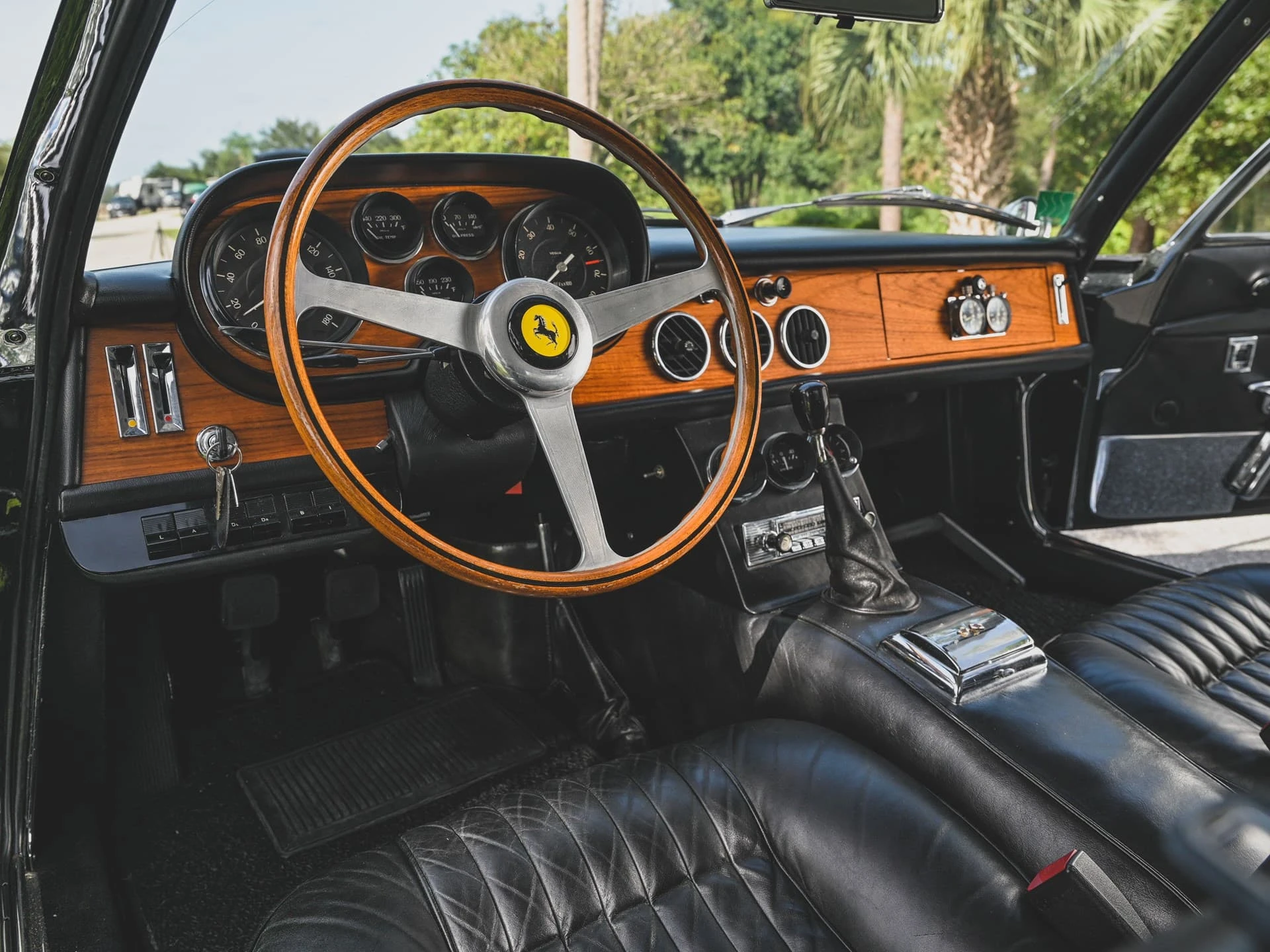 Ferrari 500 Superfast Pininfarina 1964 4