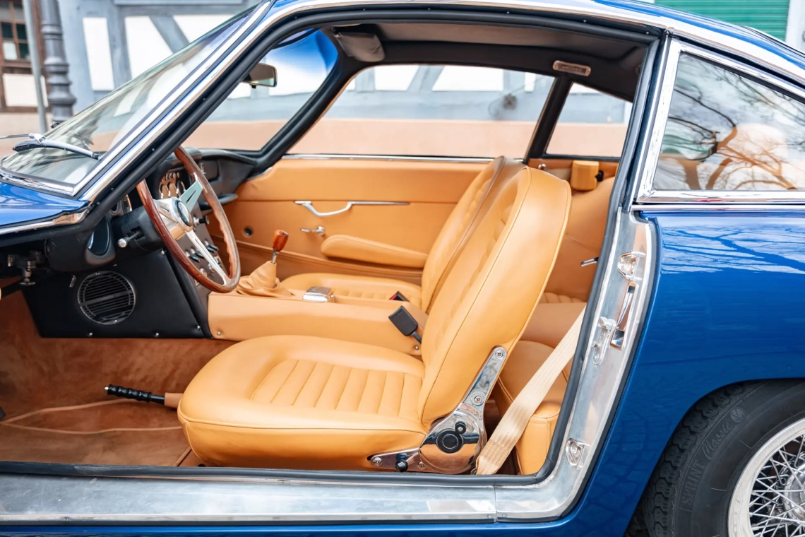 Lamborghini 400 GT 2+2 (Touring) - 1967 -09
