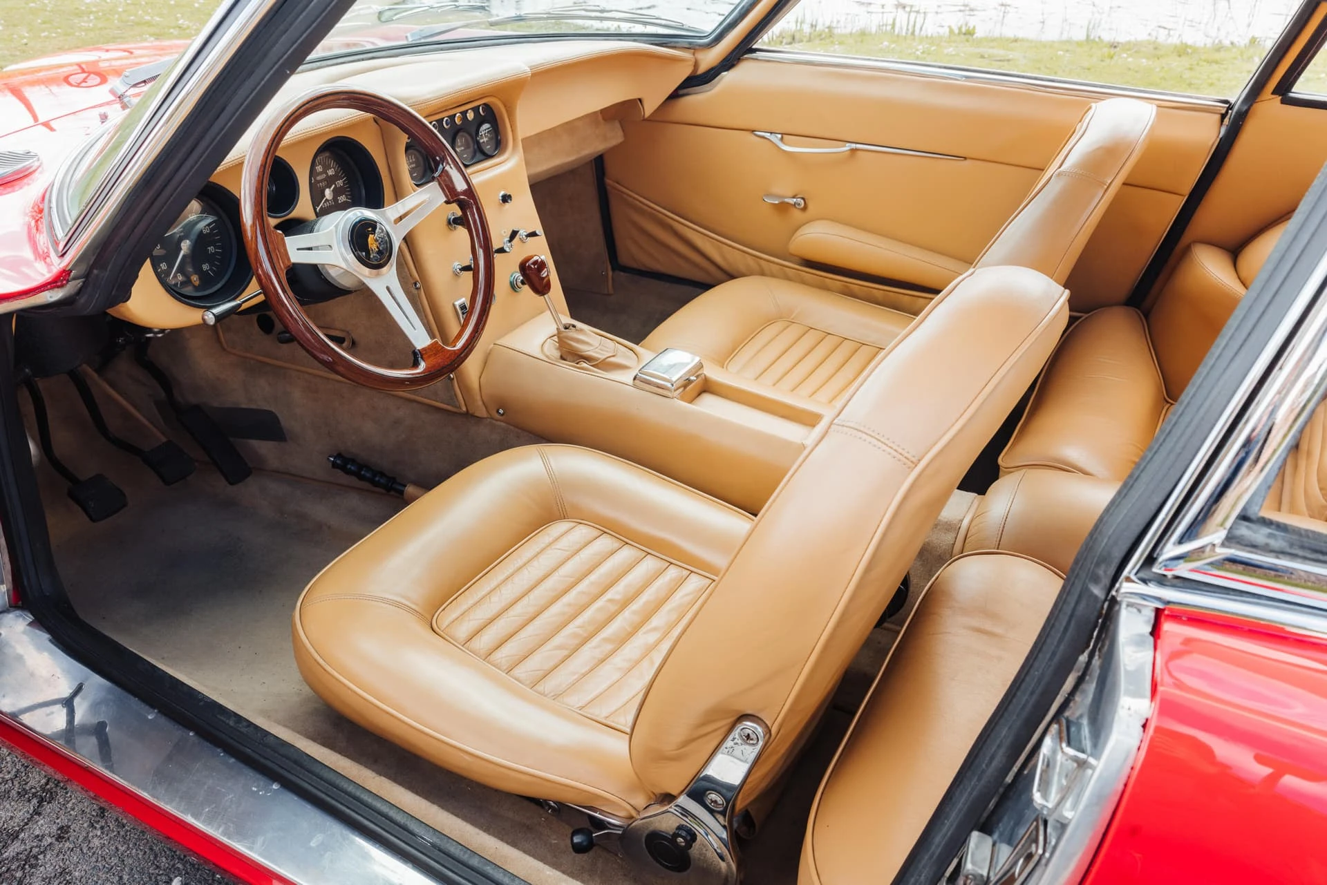 Lamborghini 400 GT 2+2 Touring 1968 10