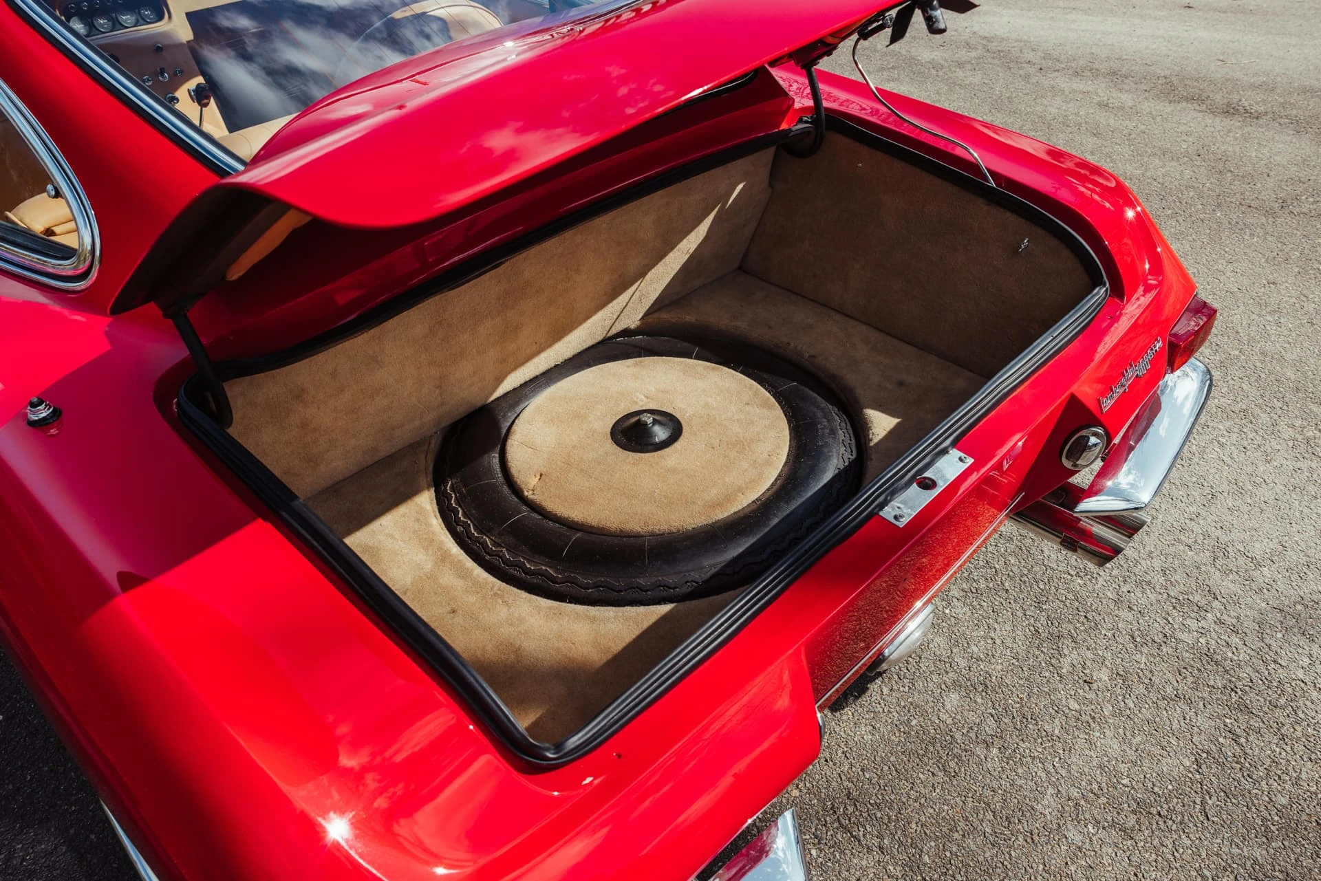 Lamborghini 400 GT 2+2 Touring 1968 4