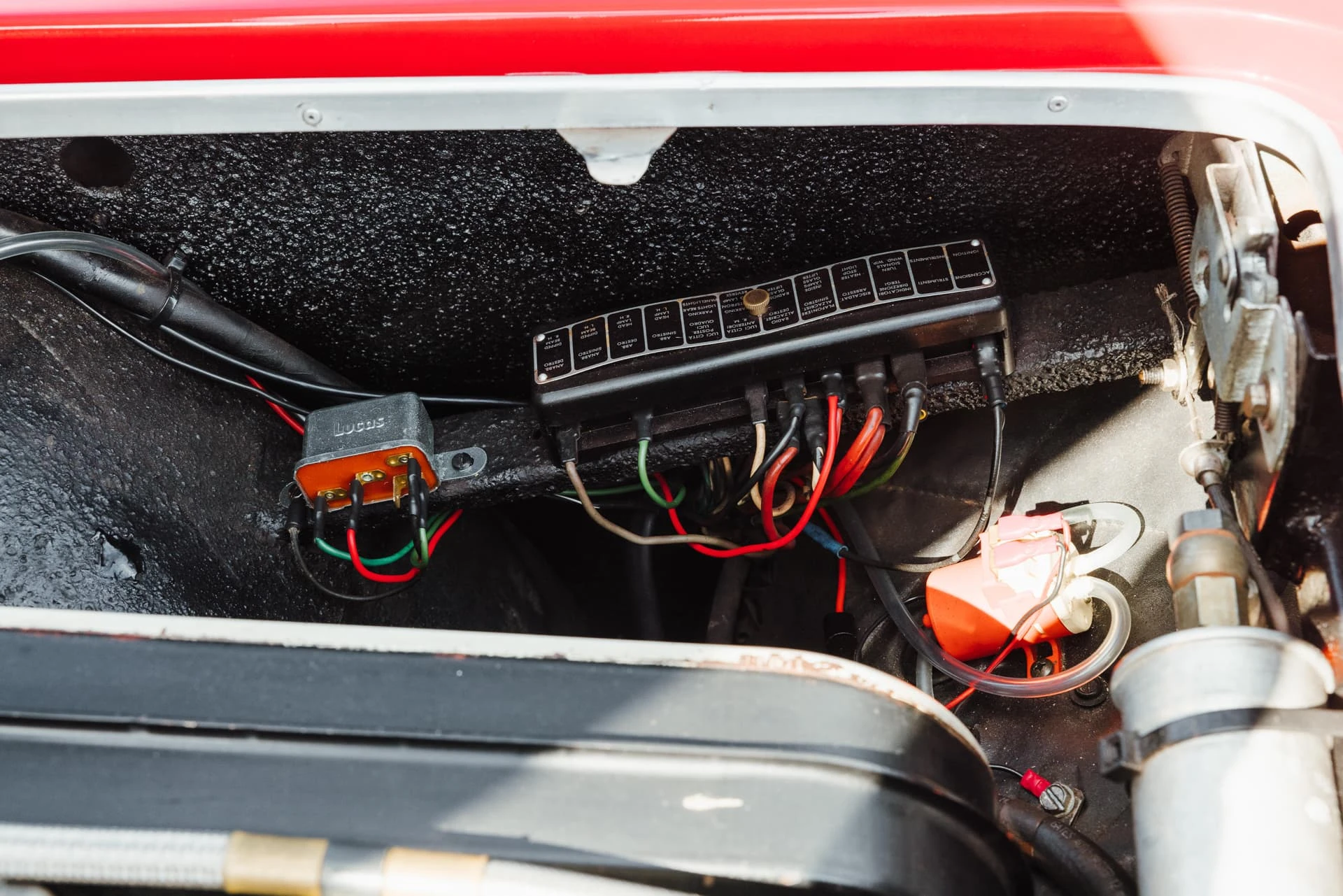 Lamborghini 400 GT 2+2 Touring 1968 40