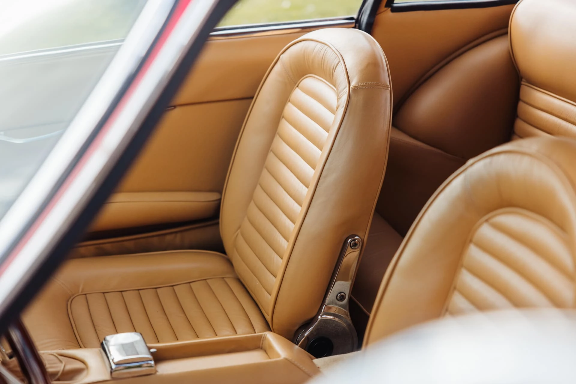 Lamborghini 400 GT 2+2 Touring 1968 5