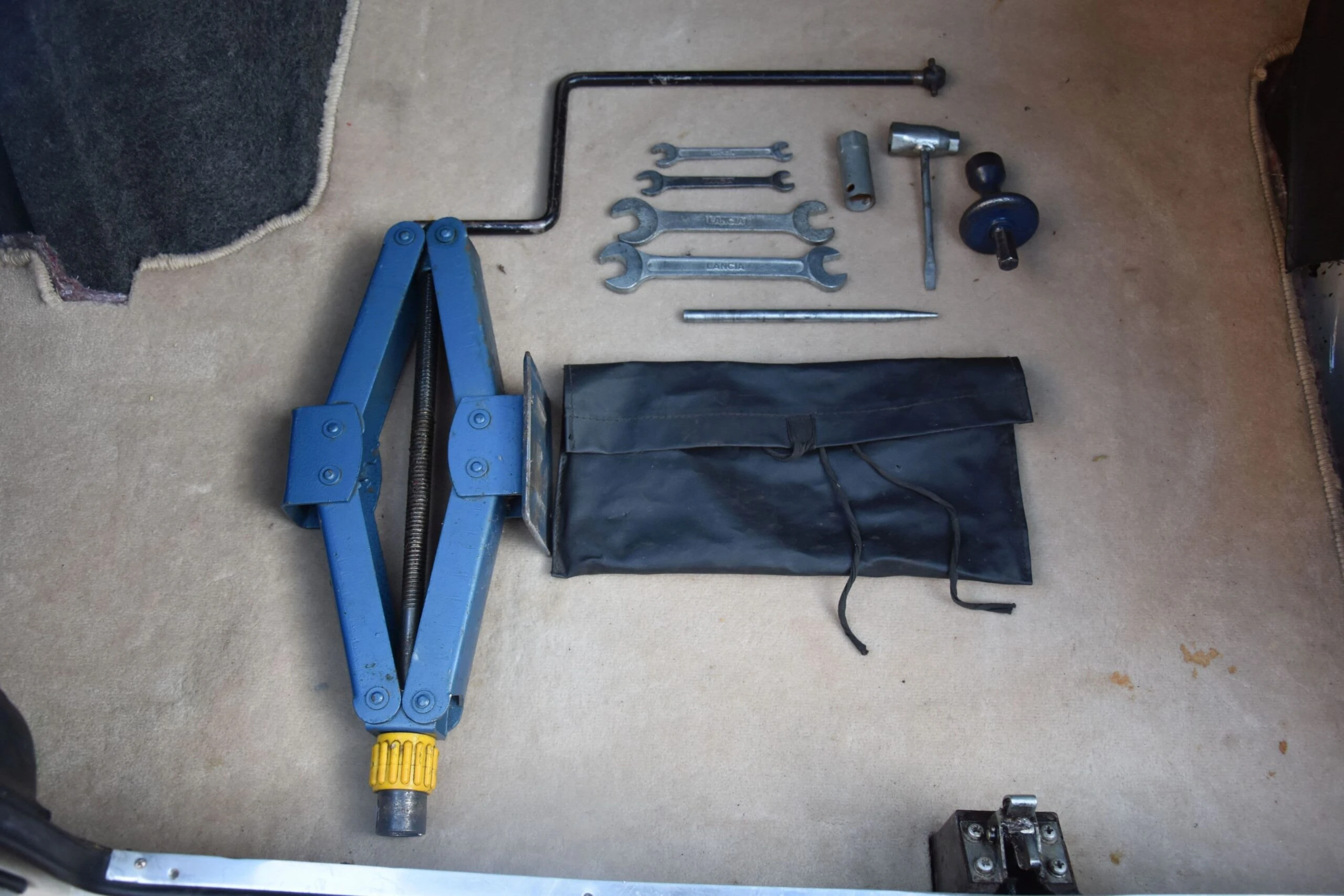 Lancia Flavia Convertible Vignale 1962 17