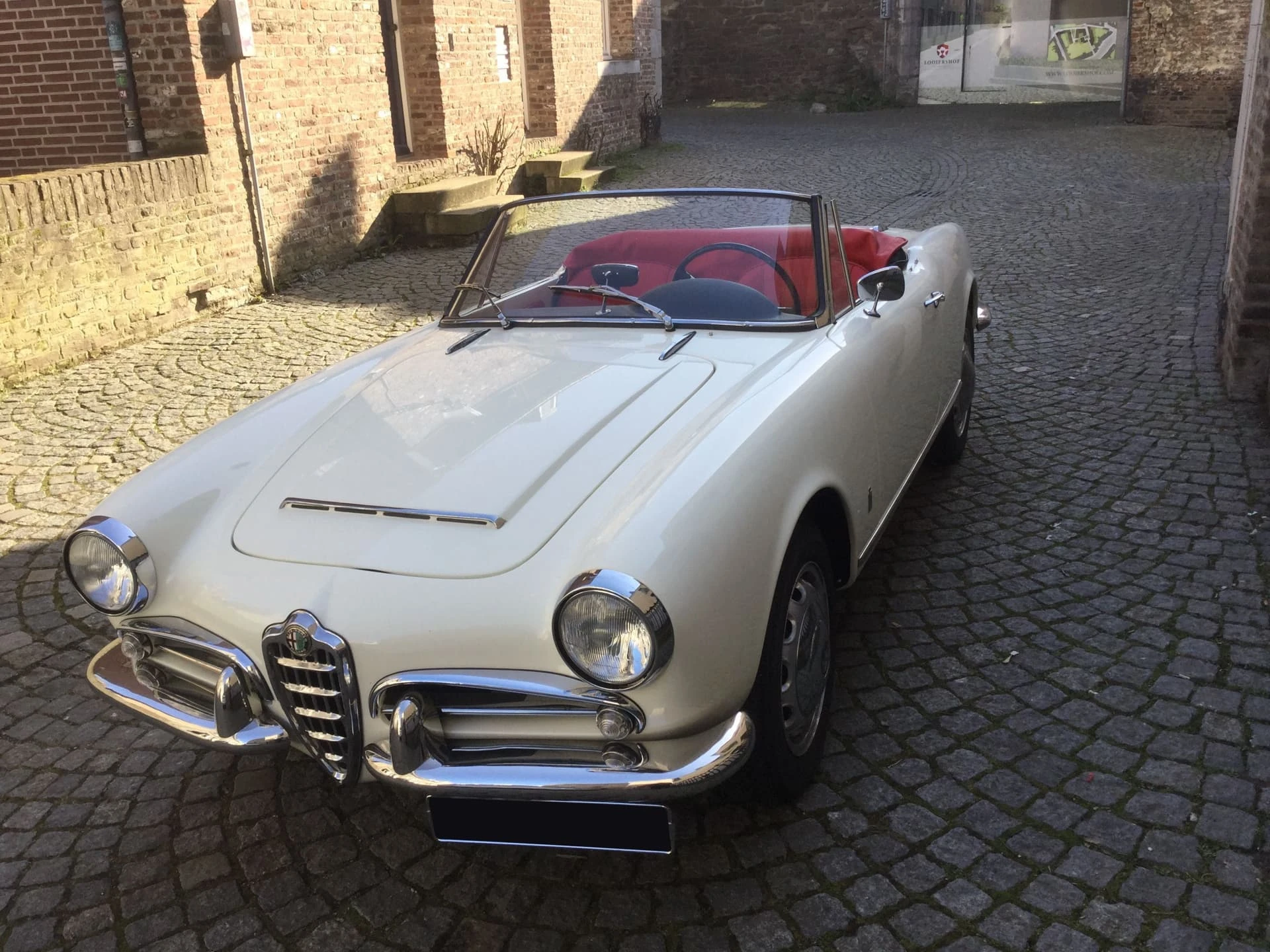 Alfa Romeo 1600 Giulia Spider Pininfarina 1964 3