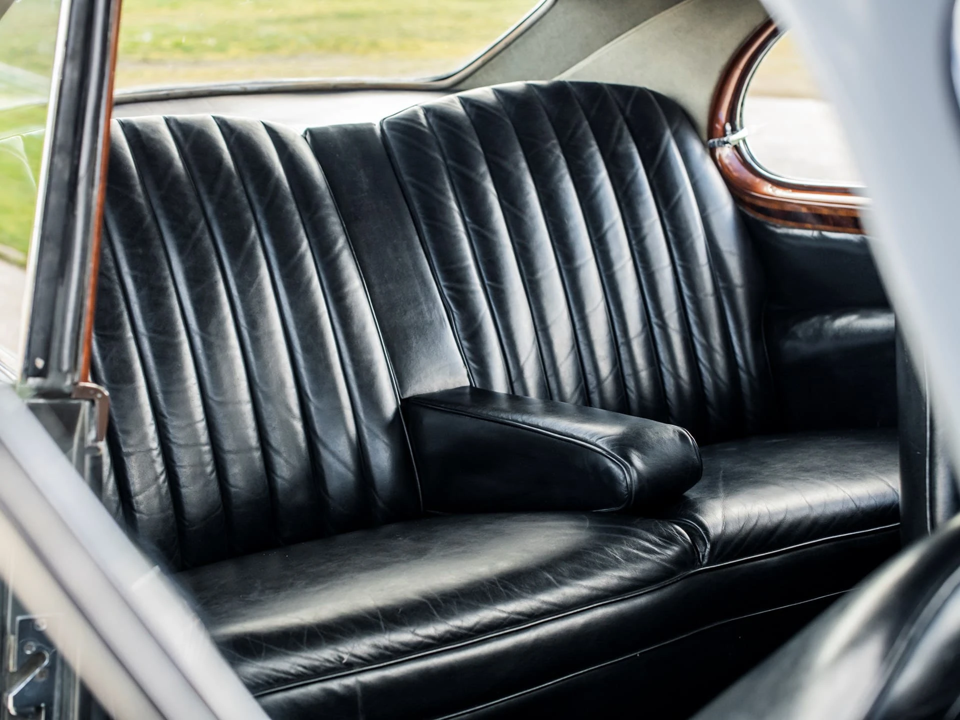 Bentley R-Type Continental Fastback Sports Saloon H.J. Mulliner 1952 12