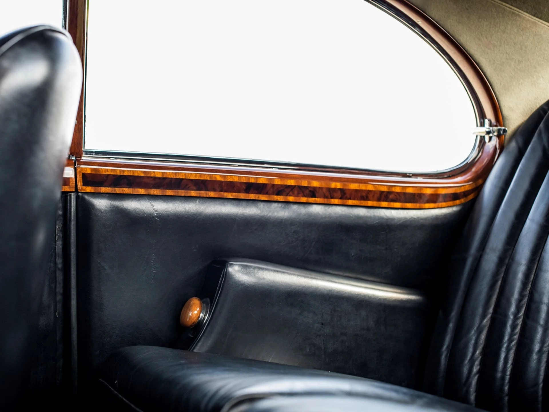 Bentley R-Type Continental Fastback Sports Saloon H.J. Mulliner 1952 14