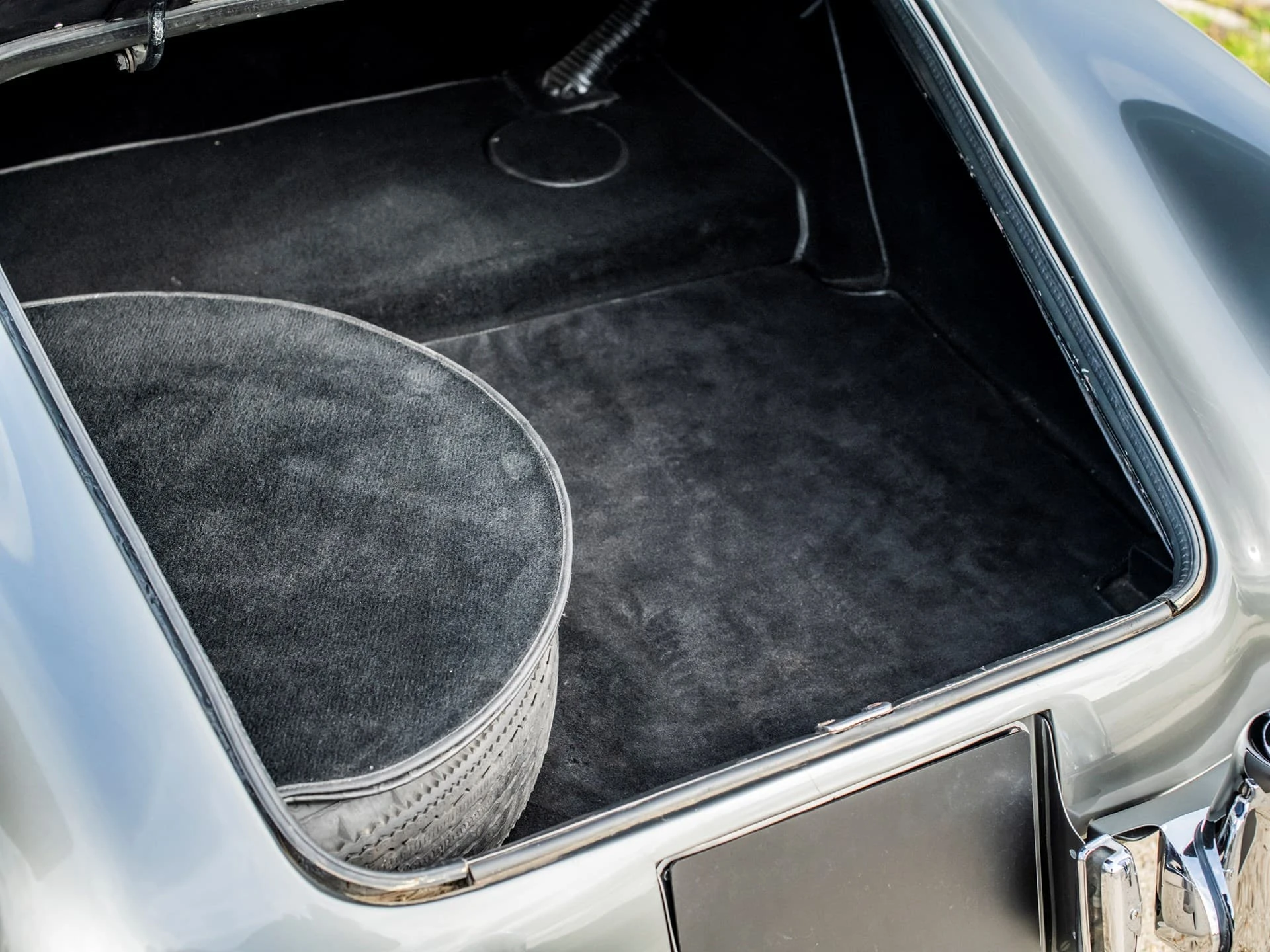 Bentley R-Type Continental Fastback Sports Saloon H.J. Mulliner 1952 38