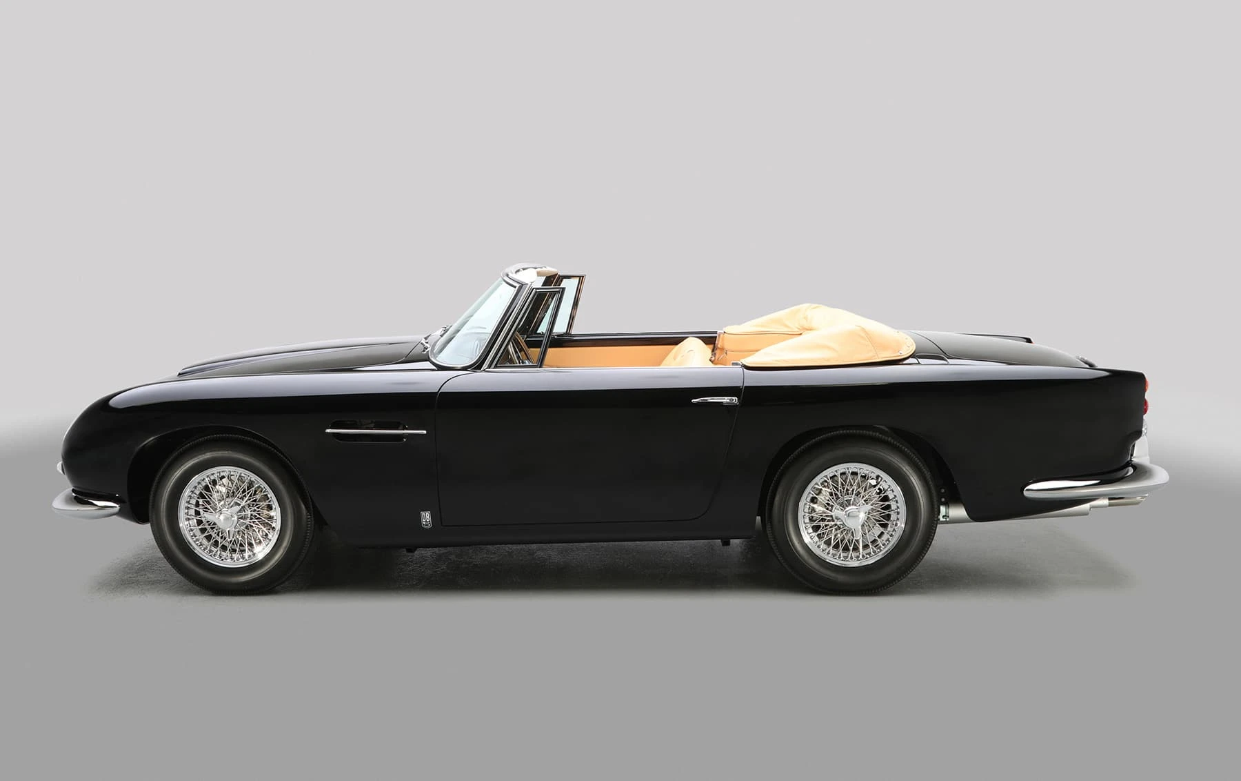 Aston Martin DB5 Convertible 1965 1